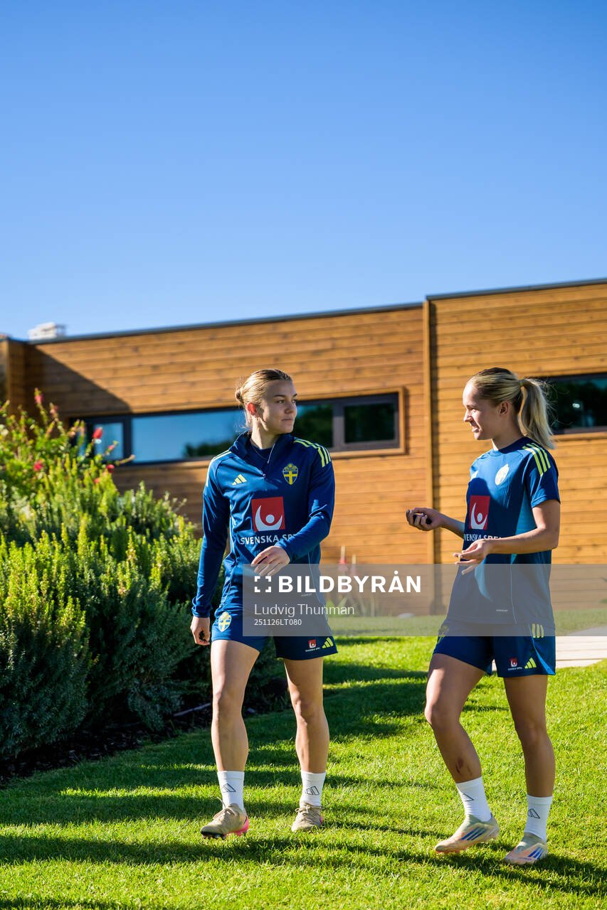 Beata Olsson and Hanna Lundkvist of the women's national