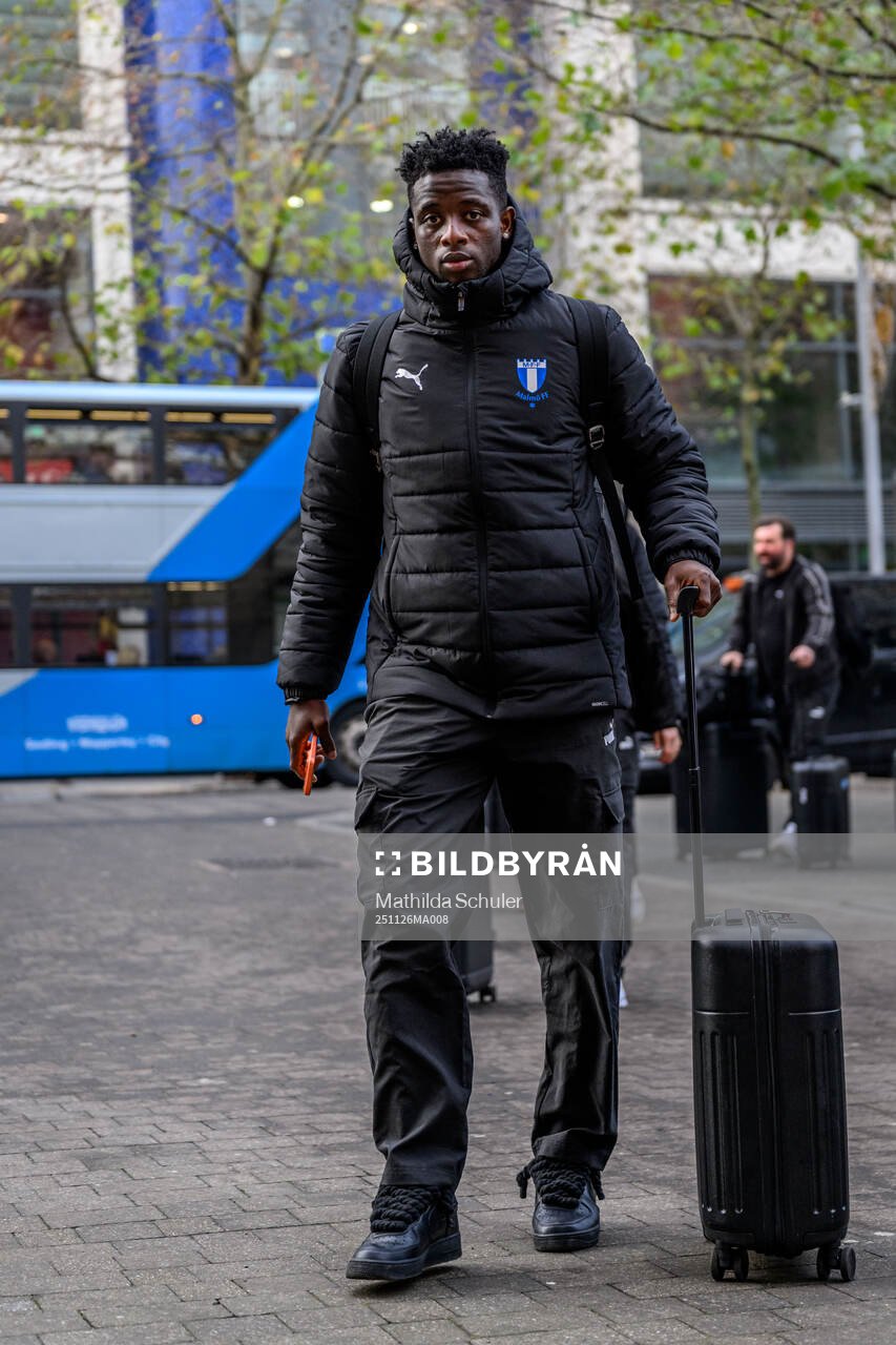 Salifou Soumah of Malmö FF arrives at the hotel