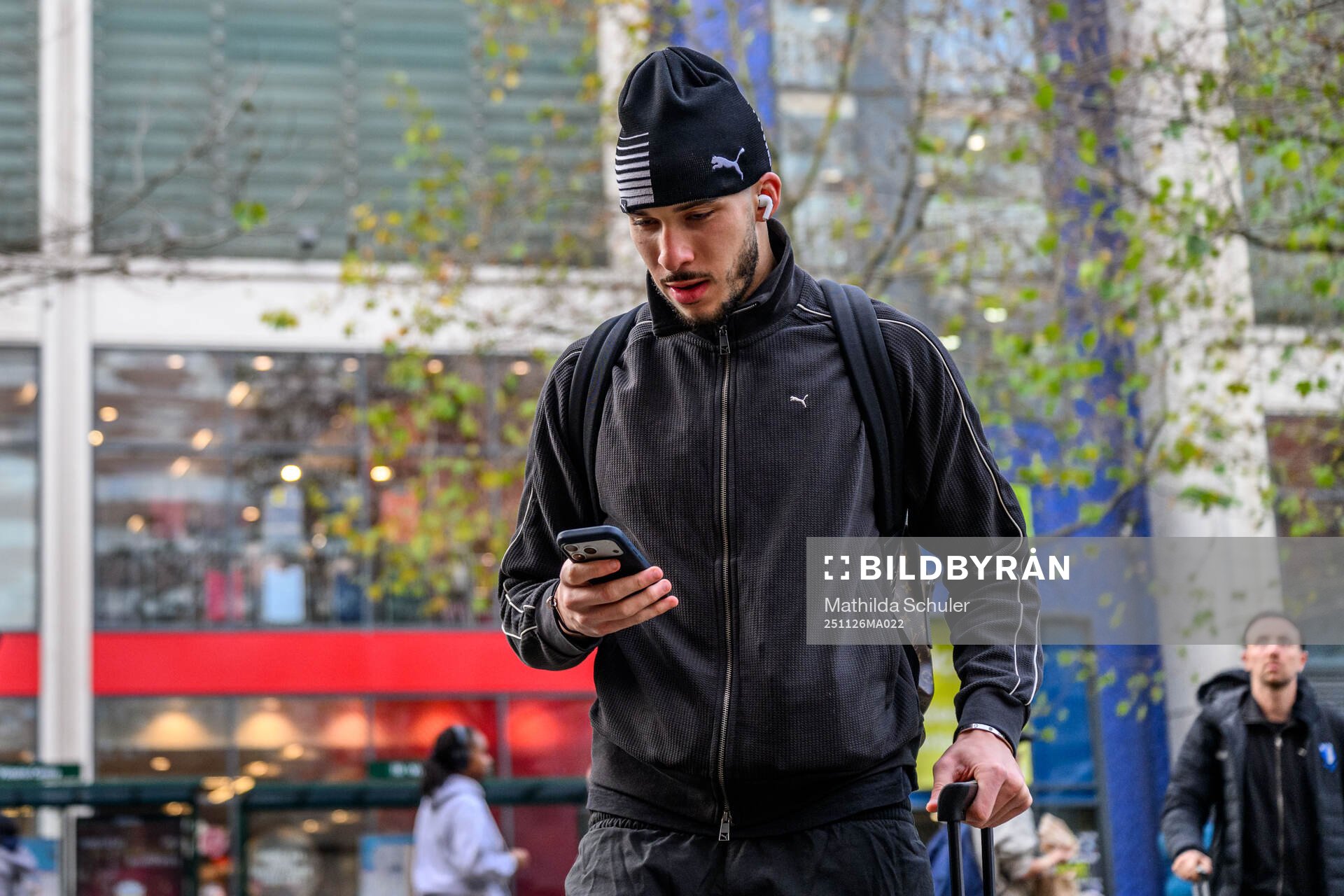Andrej Djuric of Malmö FF arrives at the hotel