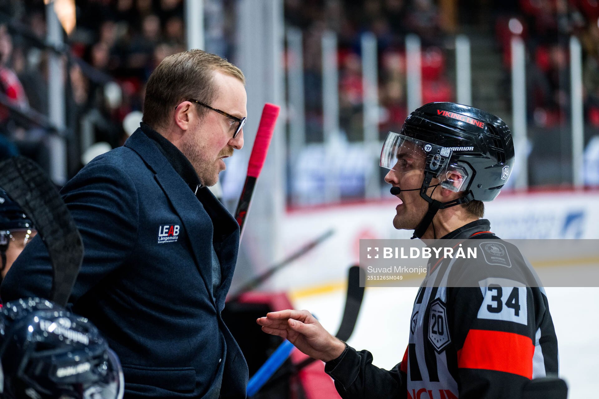 Oskarshamns huvudtränare Jeff Jakobs och Domare Niclas