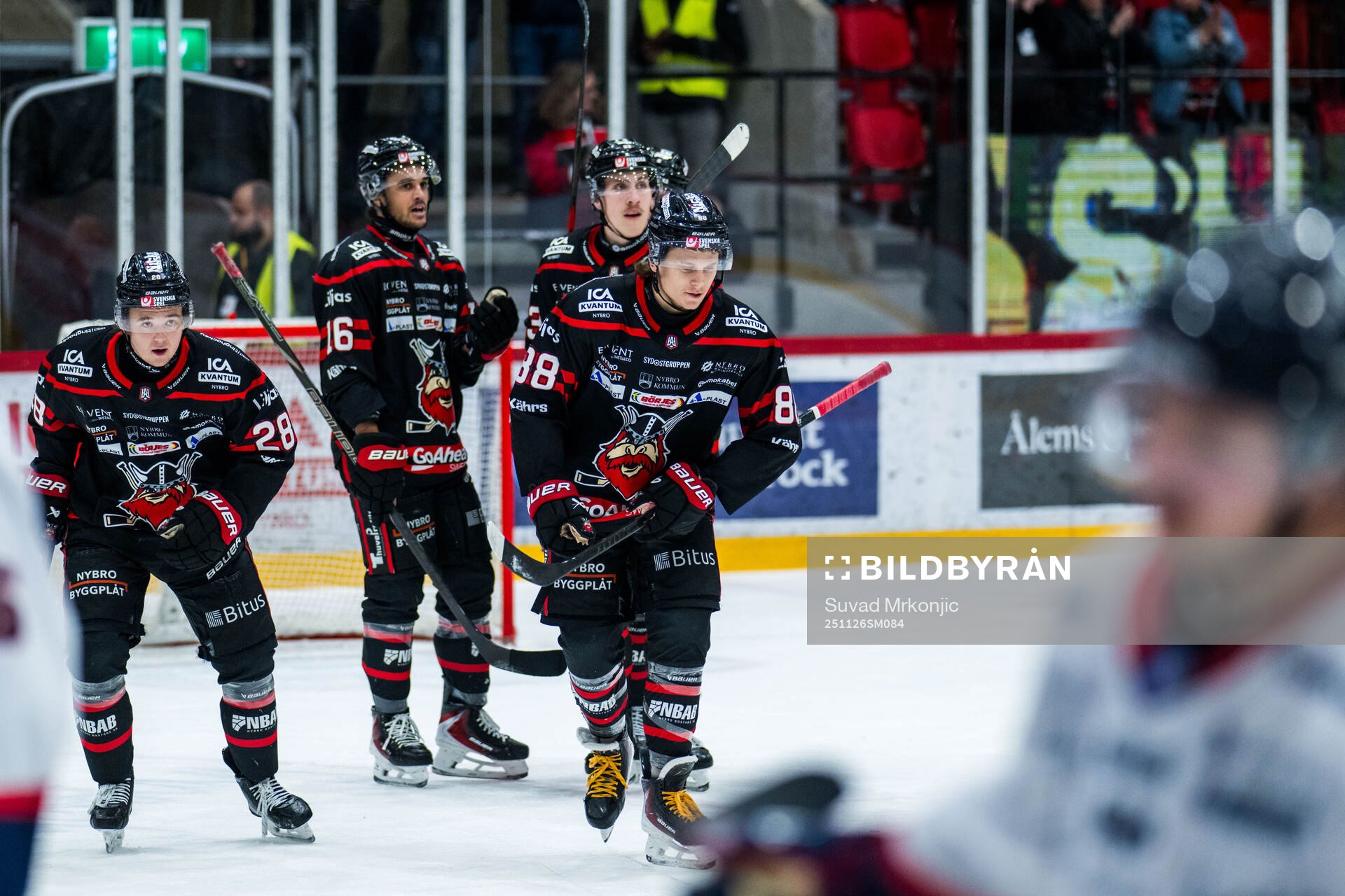 Nybros Tim Lindfors jublar
