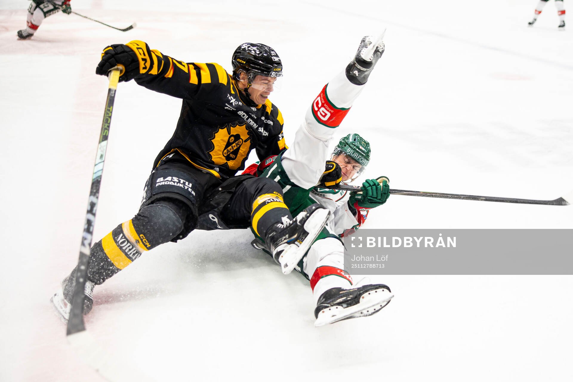 Skellefteås Oskar Vuollet och Frölundas Filip Cederqvist