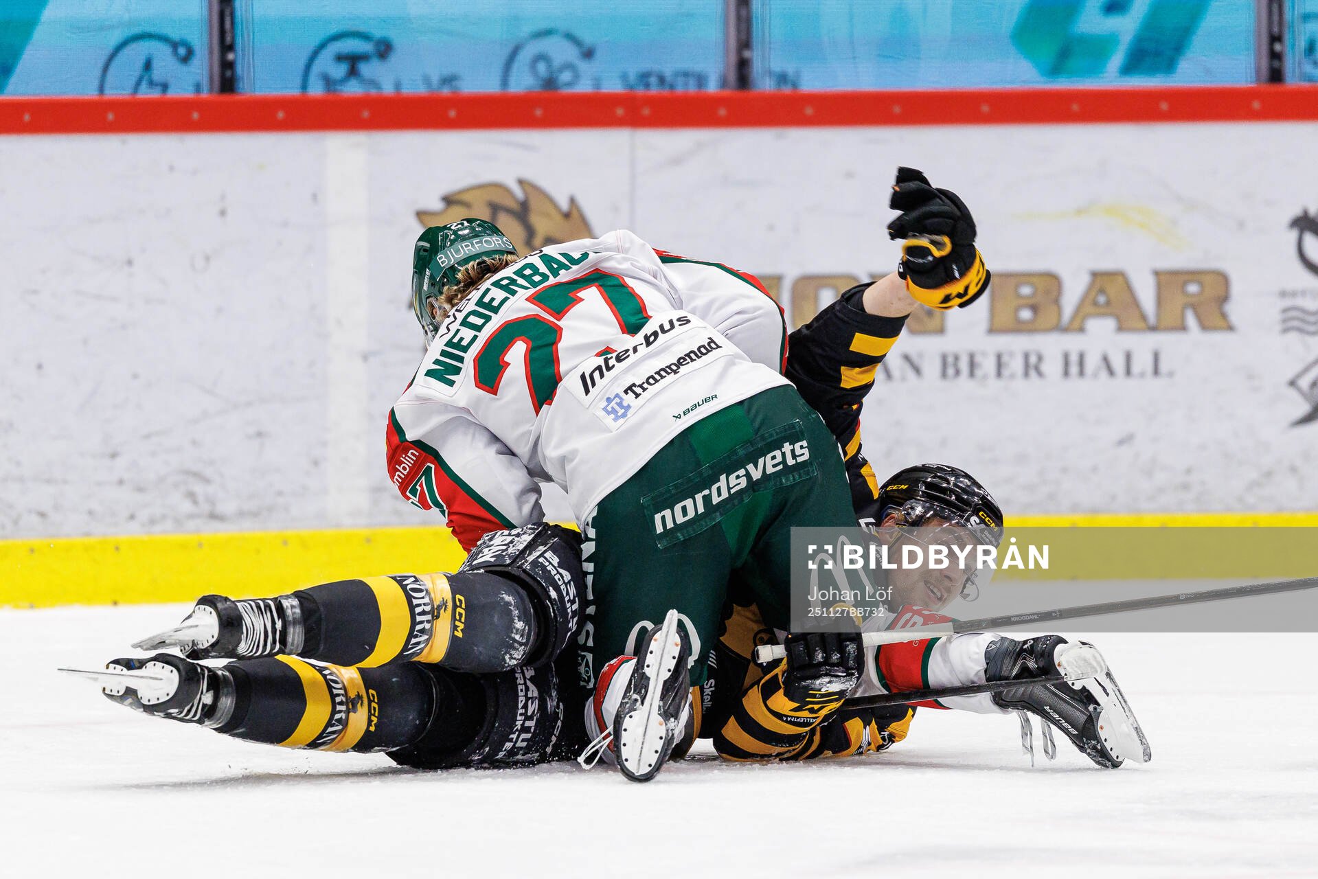 Frölundas Theodor Niederbach och Skellefteås Viktor Grahn