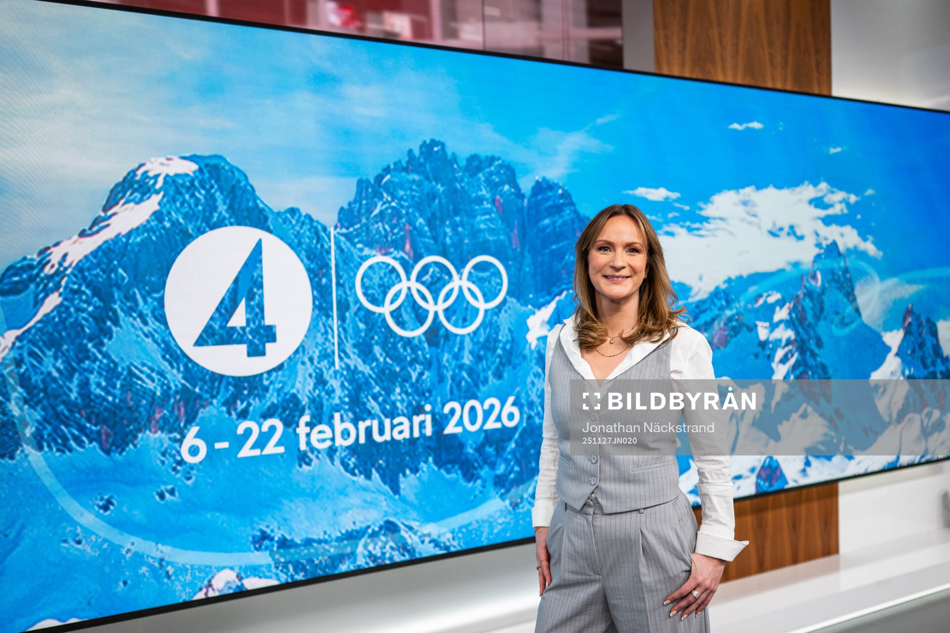 s programledare Lena Sundqvist, ishockey