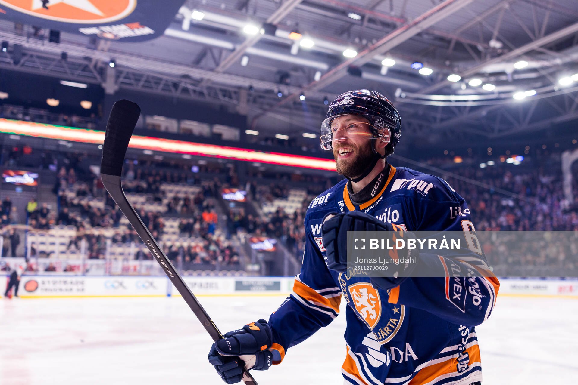 Växjös Petter Granberg jublar