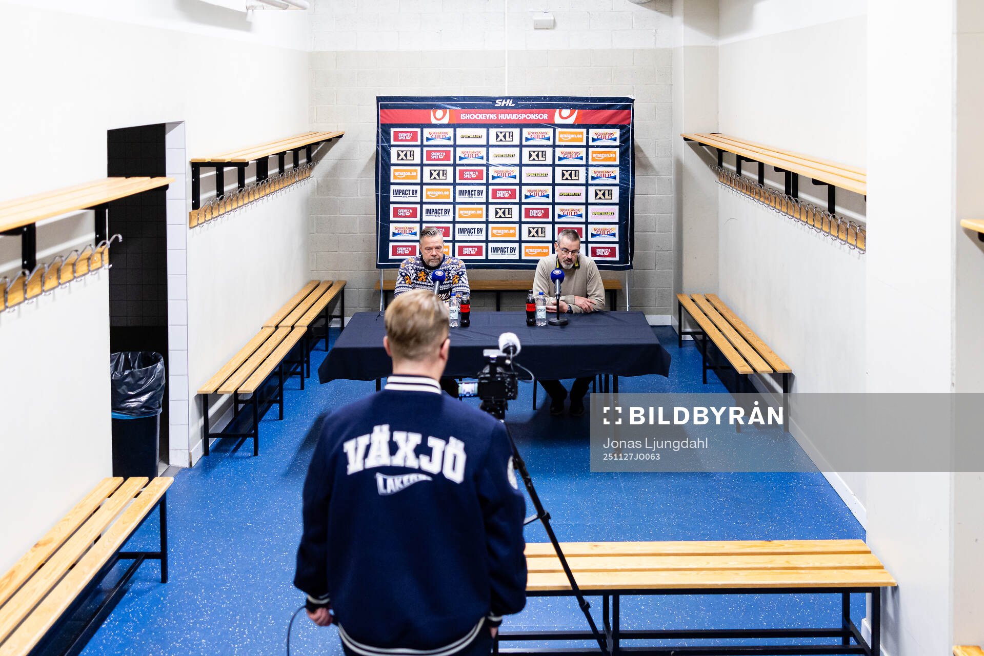 Växjös assisterande tränare Fredrik Hellgren och Timrås