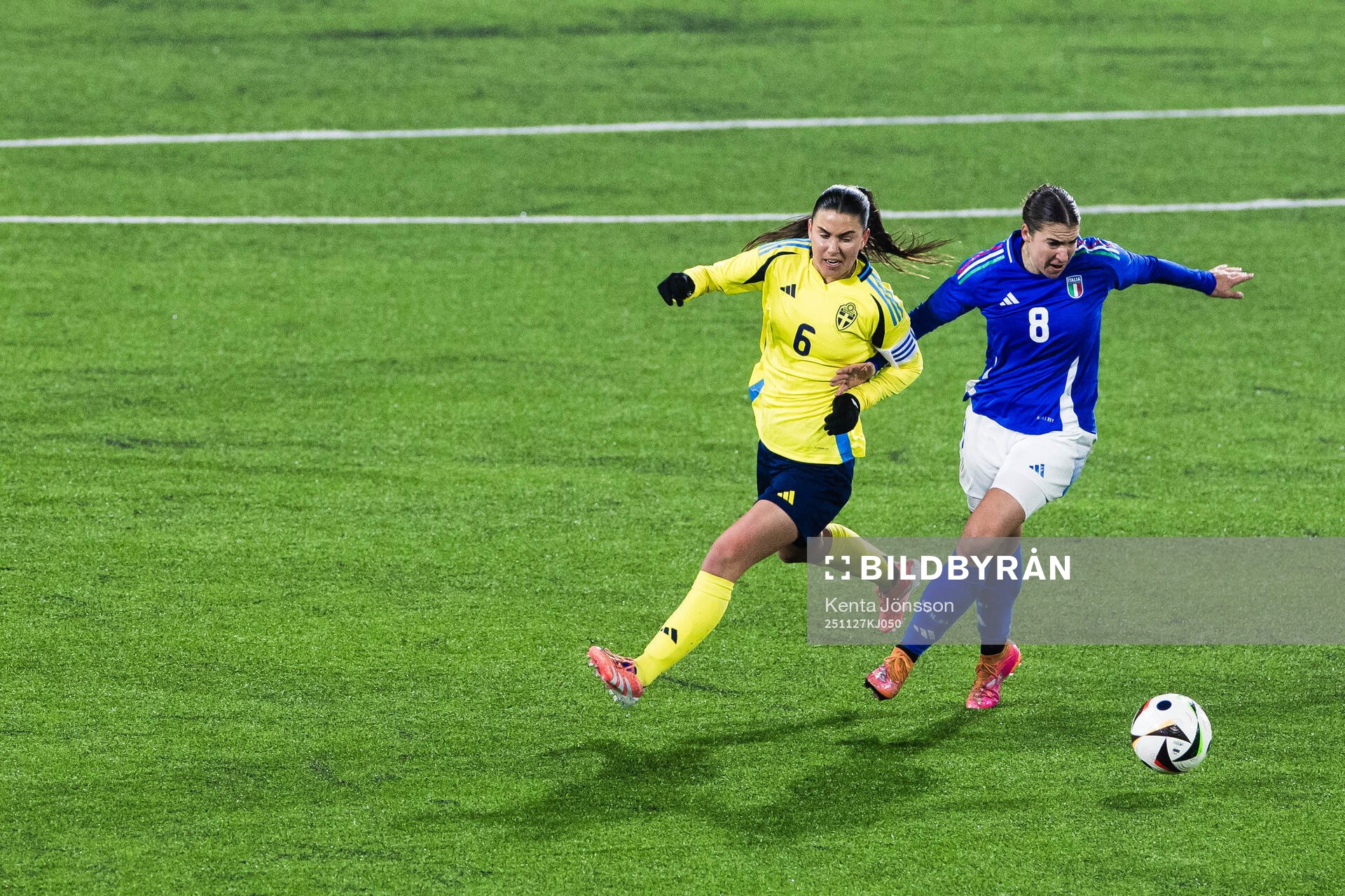 Emilia Pelgander of Sweden and Giorgia Arrigoni of Italy