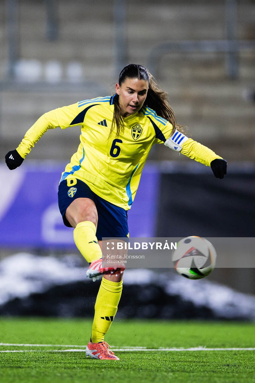 Emilia Pelgander of Sweden
