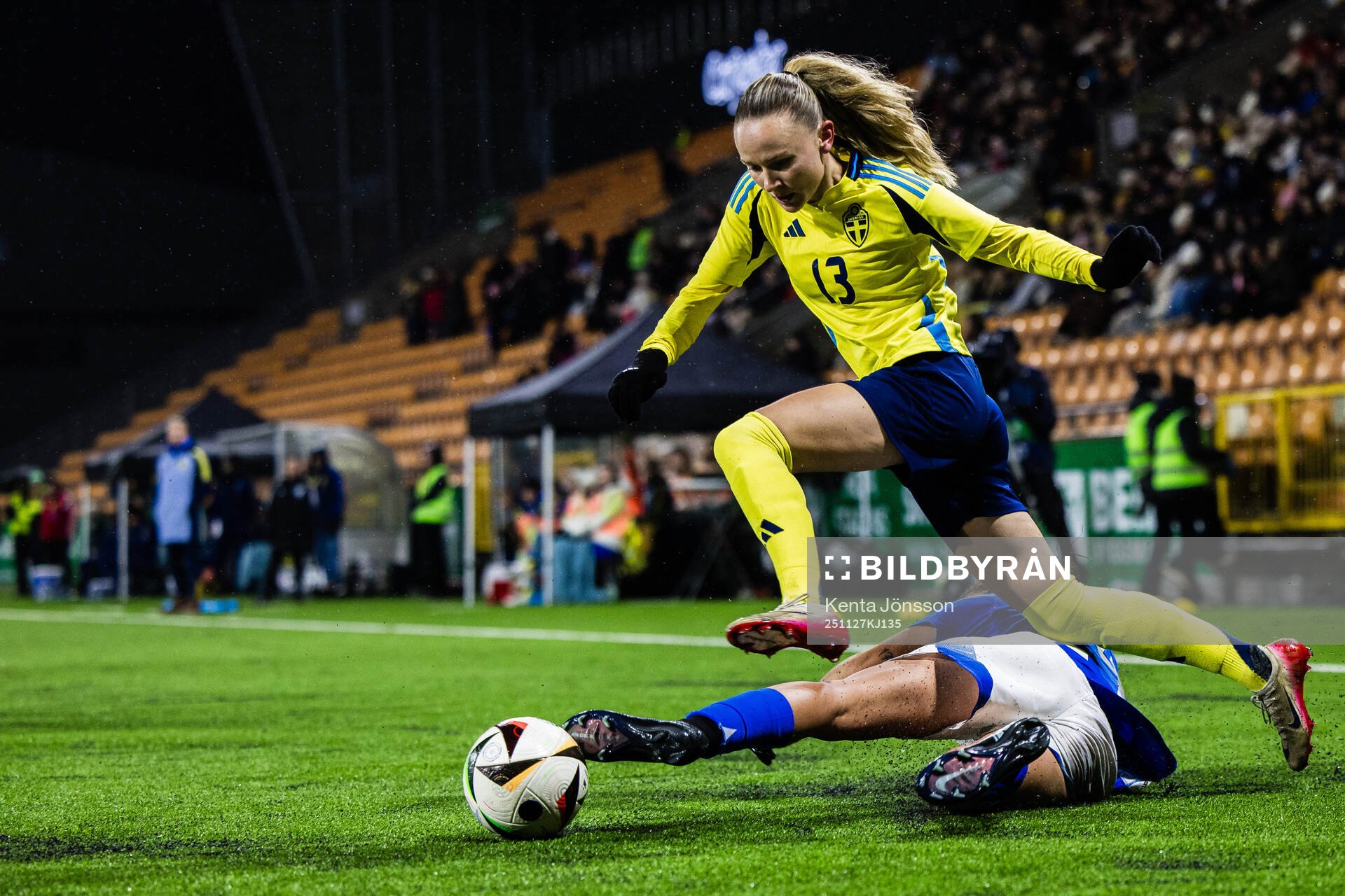 Matilda Vinberg of Sweden and Gaia Distefano of Italy