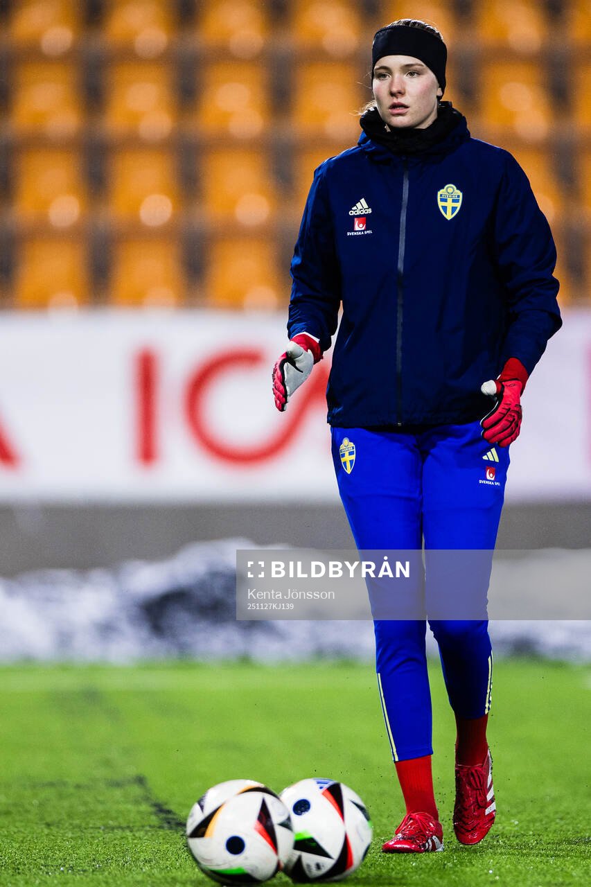 Goalkeeper Elvira Björklund of Sweden