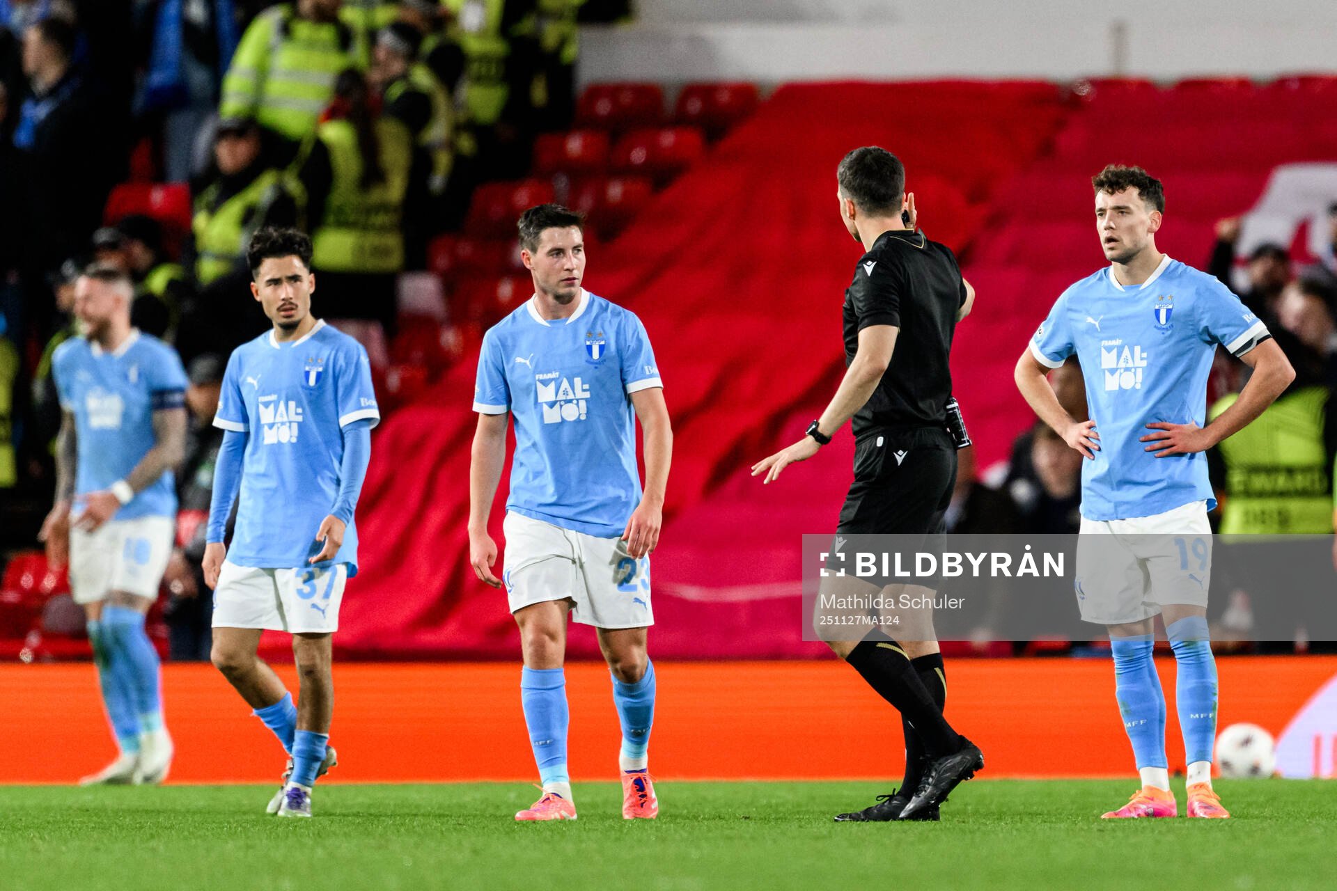 Lasse Berg Johnsen of Malmö FF and Colin Rösler look