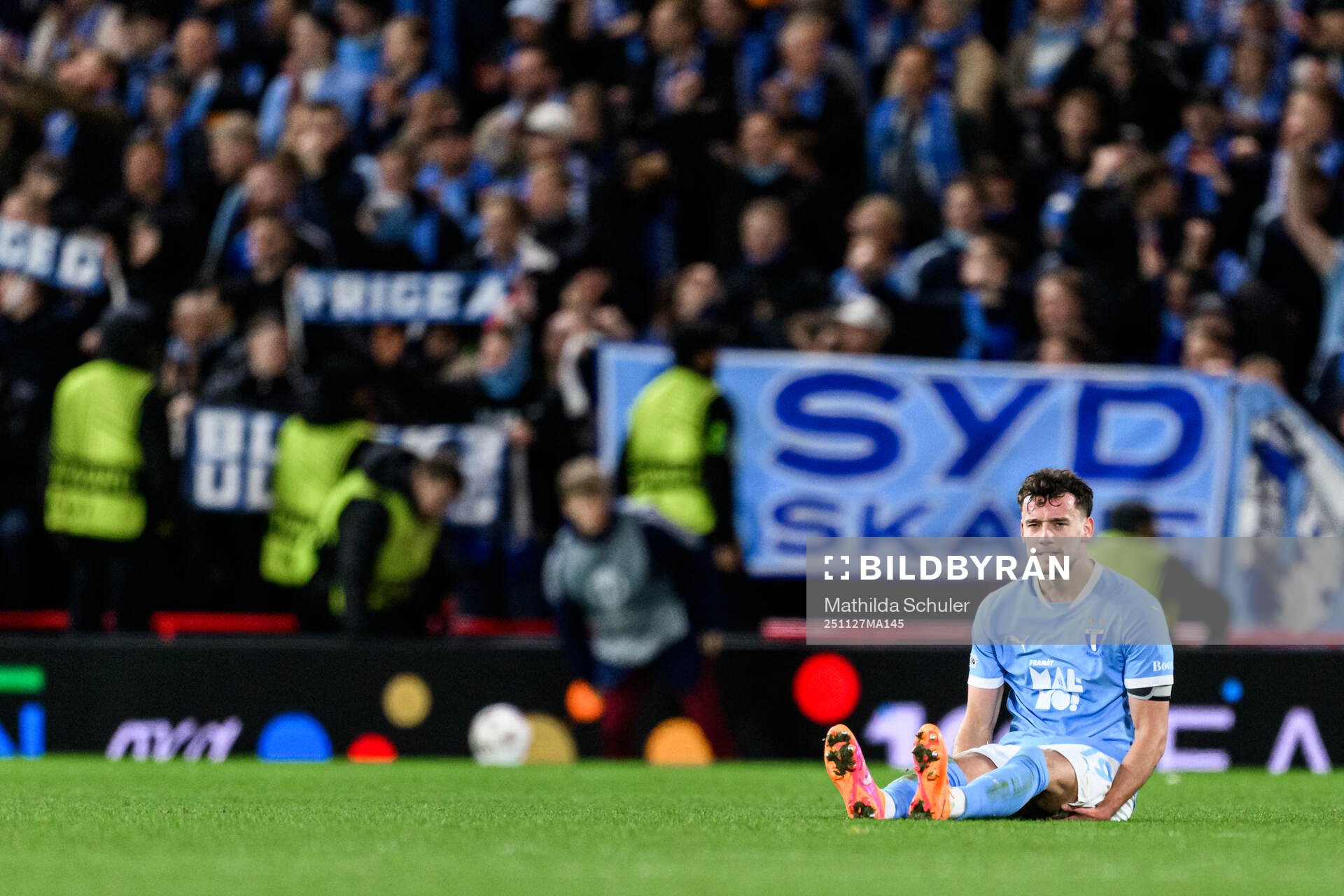 Colin Rösler of Malmö FF looks dejected
