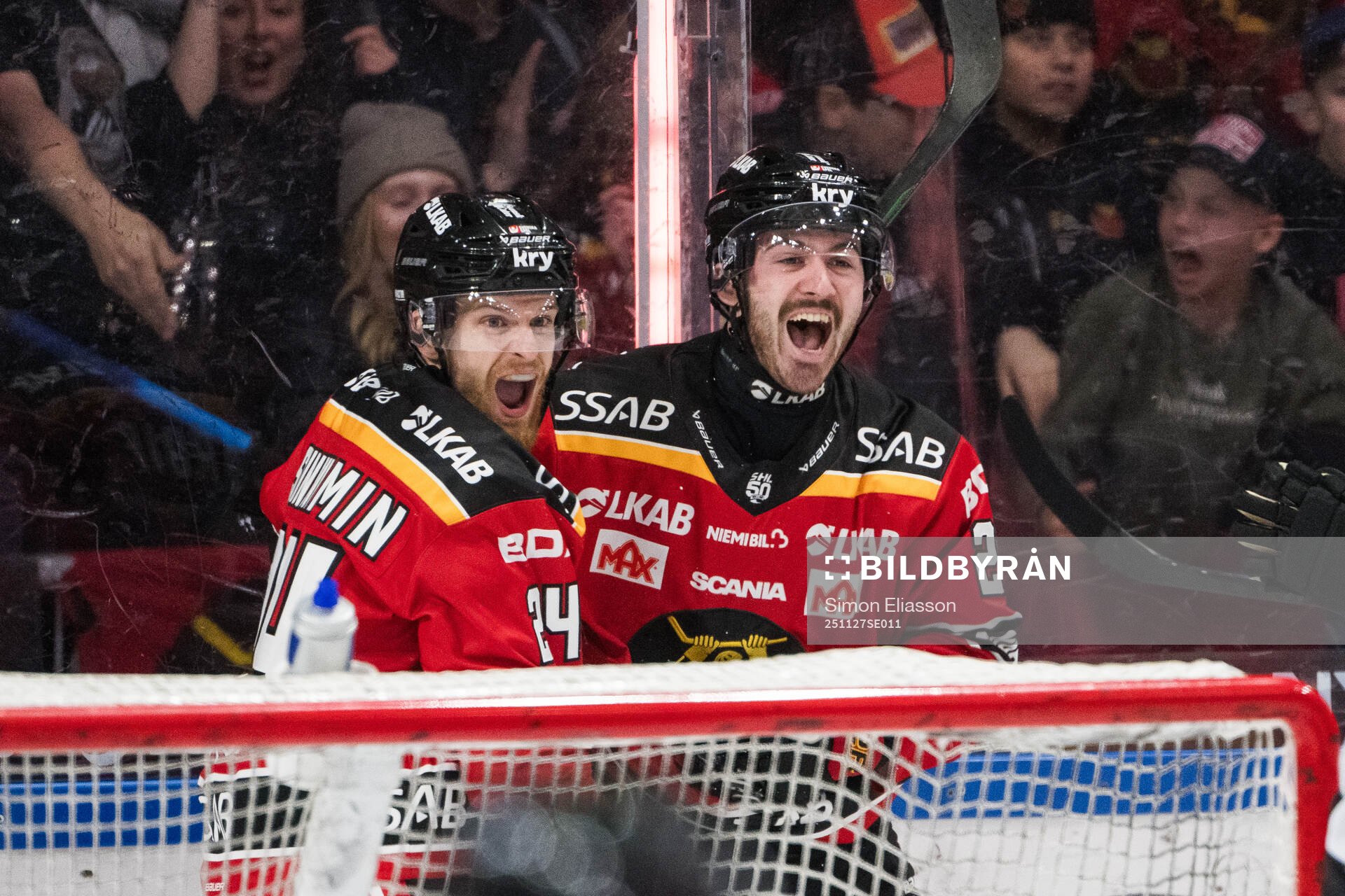 Luleås Brendan Shinnimin och Ben Tardif jublar