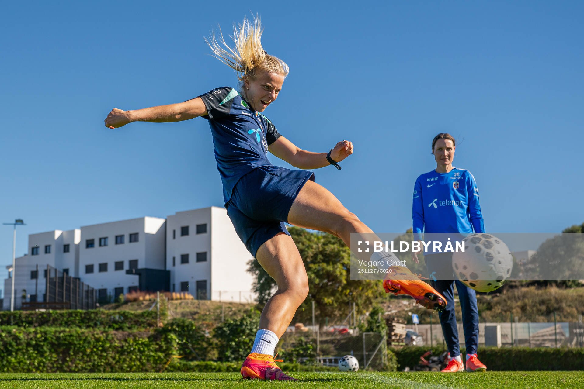 Emilie Woldvik and assistant coach Ingvild Stensland of the