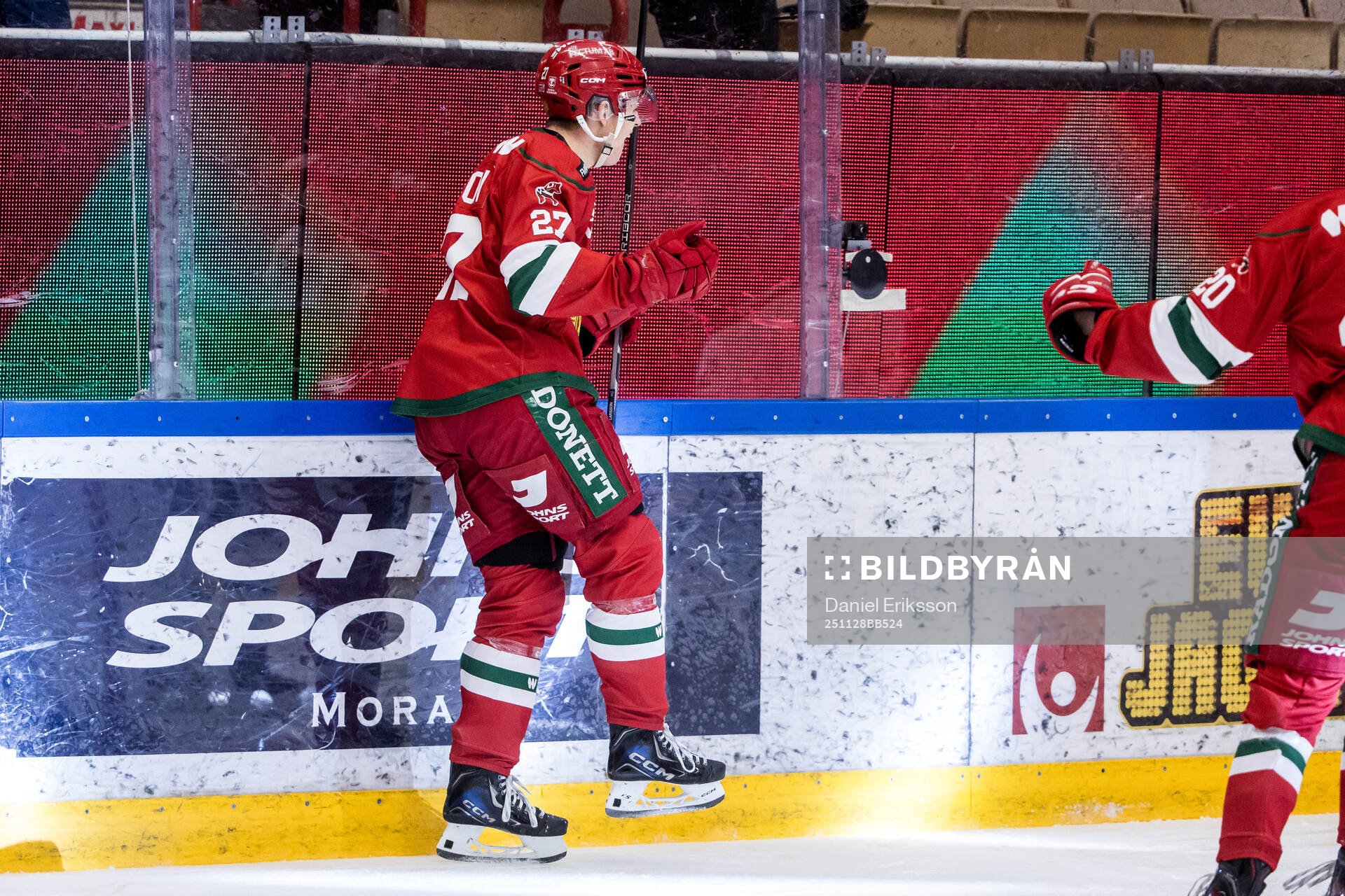 Moras Hampus Larsson jublar