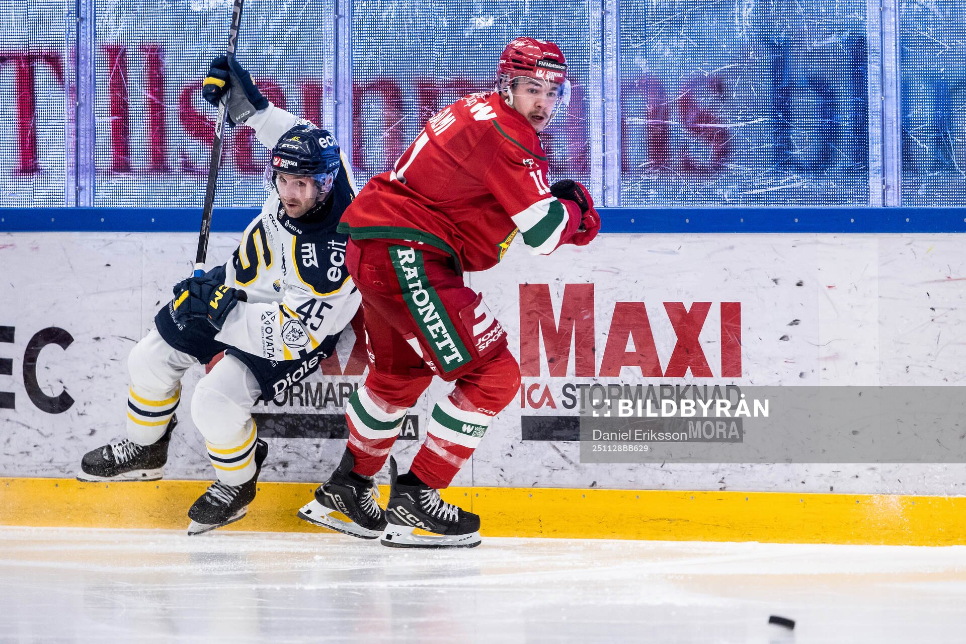 Södertäljes Sebastian Dyk och Moras Gustav Salmi-Lilja