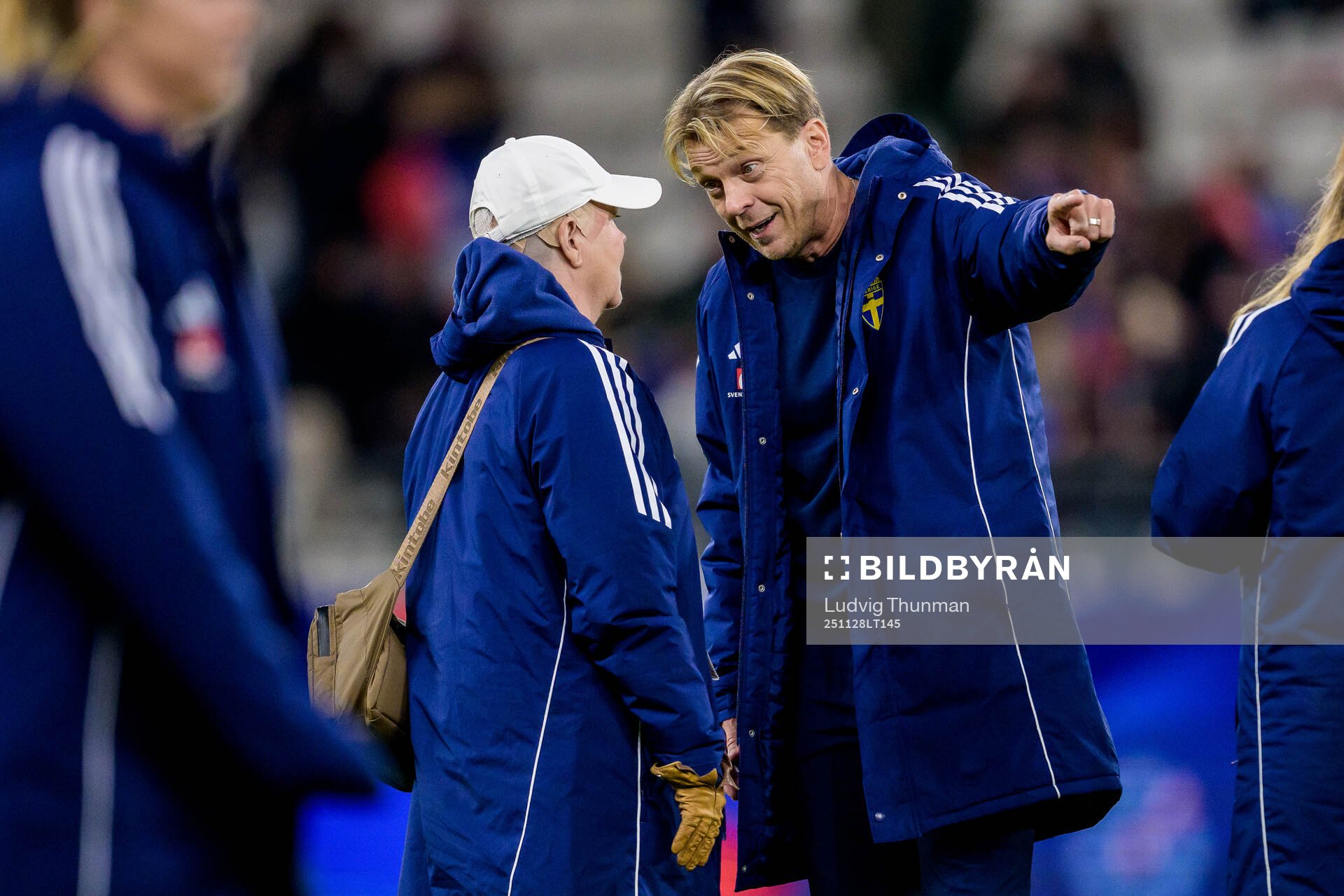 Senior Advisor Marika Domanski Lyfors and Head coach Tony
