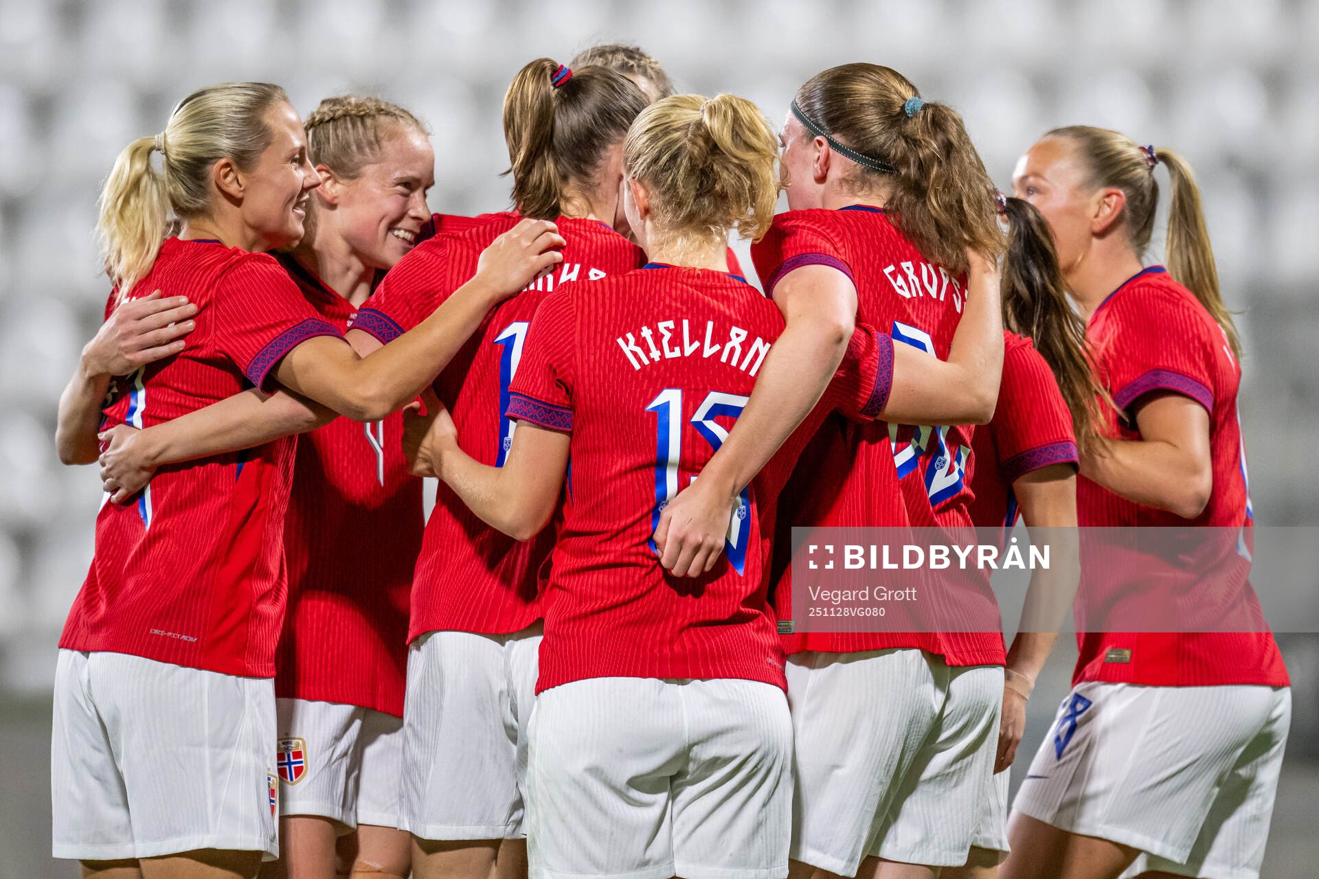 Signe Gaupset of Norway celebrates with Lisa Naalsund,