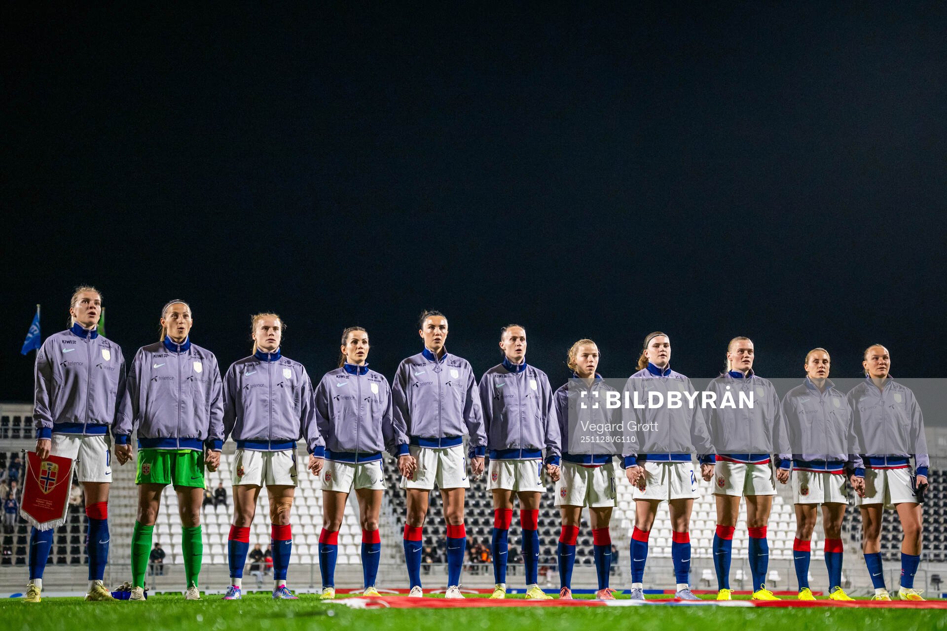 Players of Norway line up