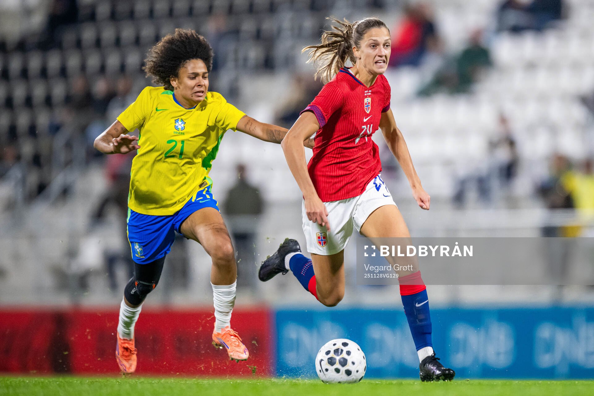 Vitoria Ferreira Silva of Brazil and Emma Stølen Godø of