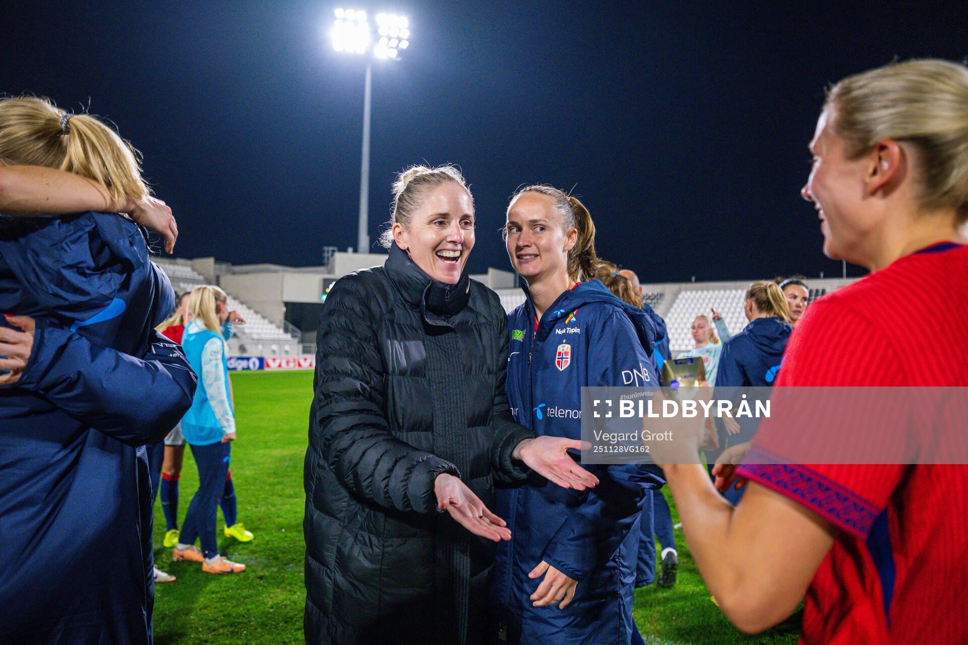 Head coach Gemma Grainger, Caroline Graham Hansen and Lisa
