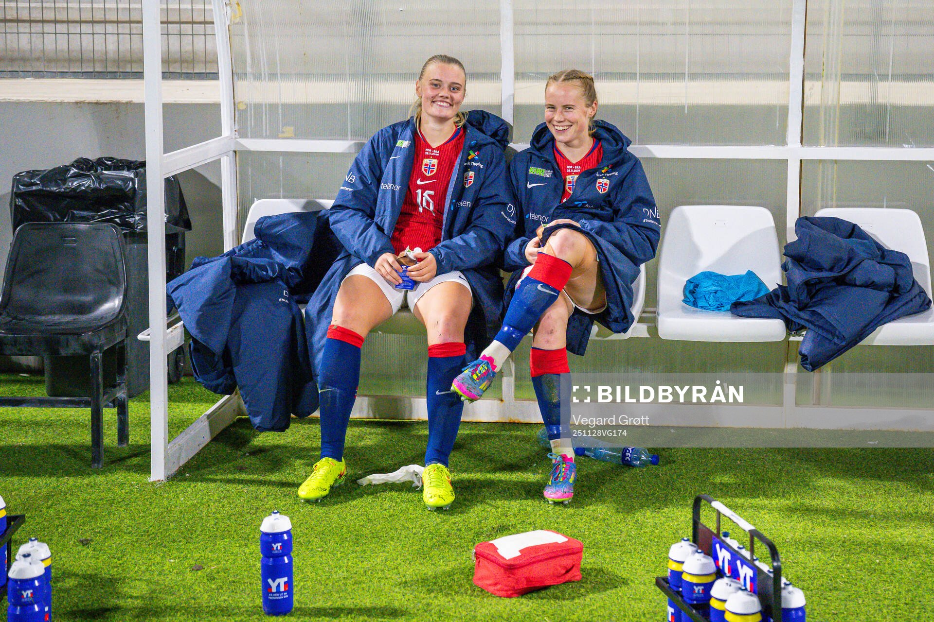 Mathilde Harviken and Julie Blakstad of Norway