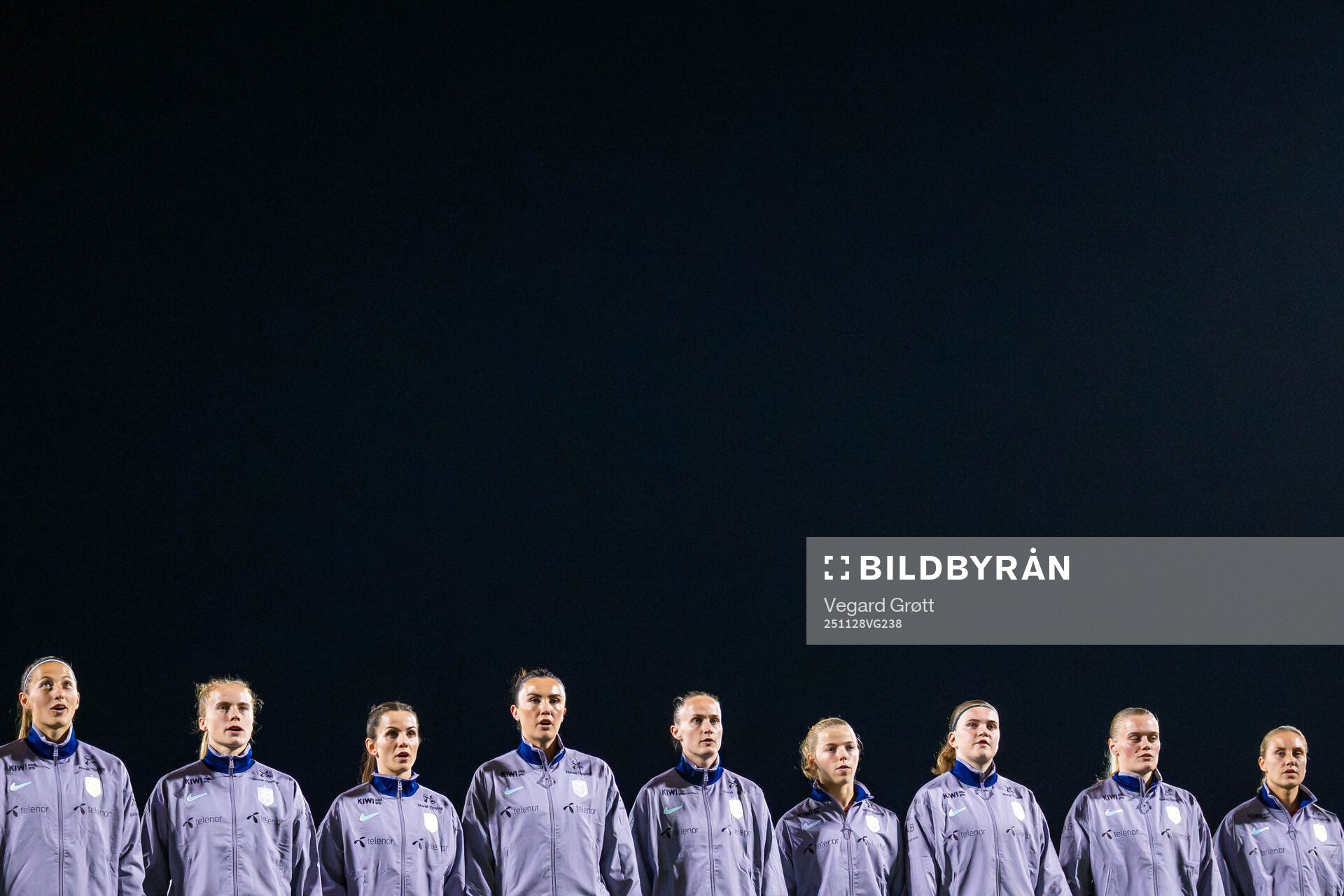 Players of Norway line up