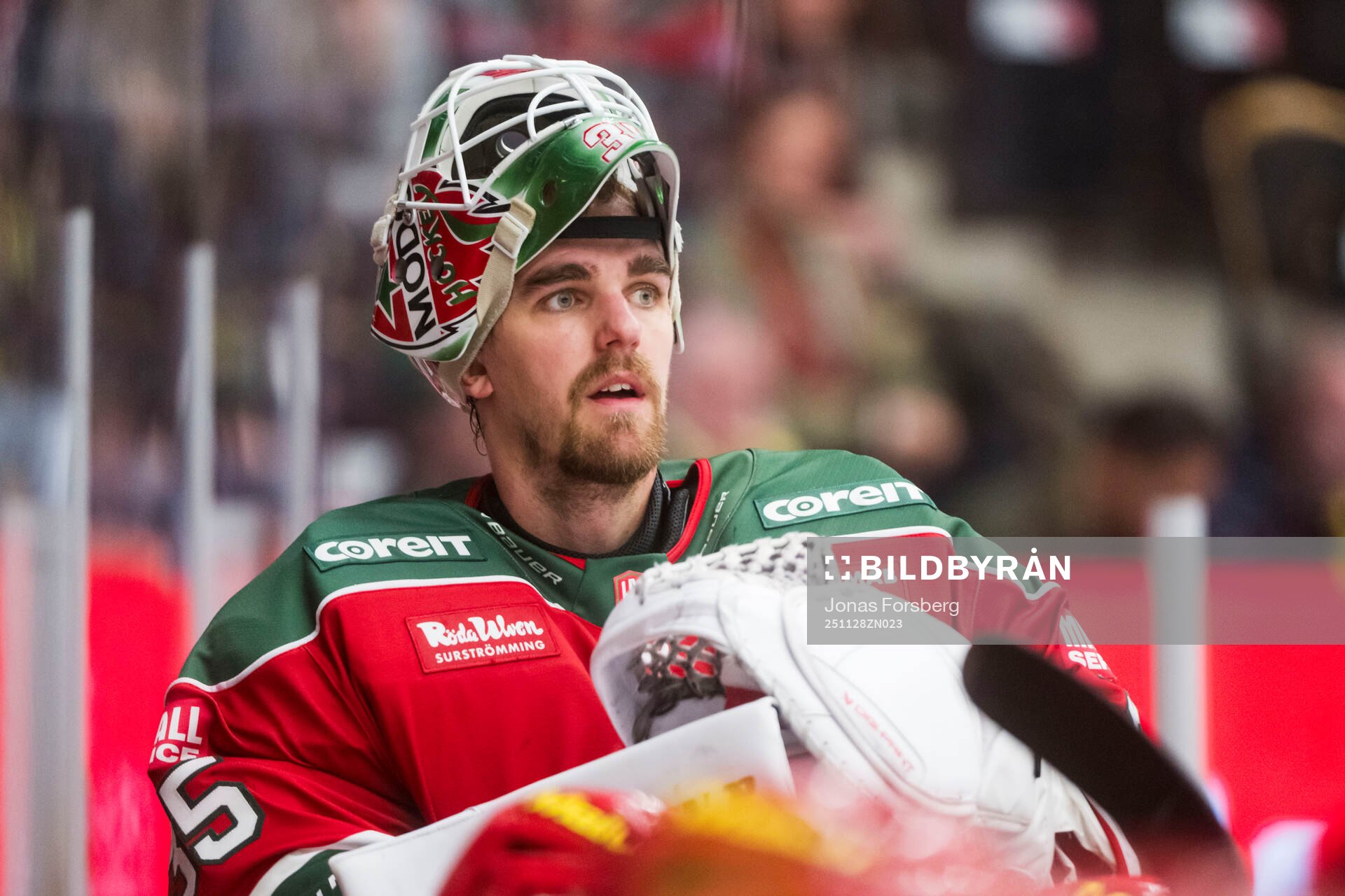 Modos målvakt Adam Werner