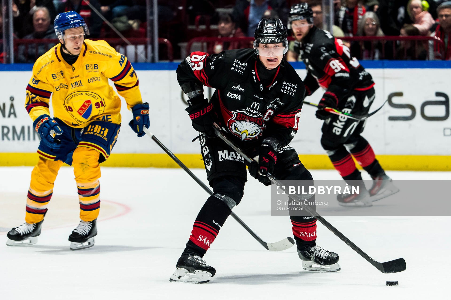 Malmö Redhawks Fredrik Händemark och Djurgårdens Jesse