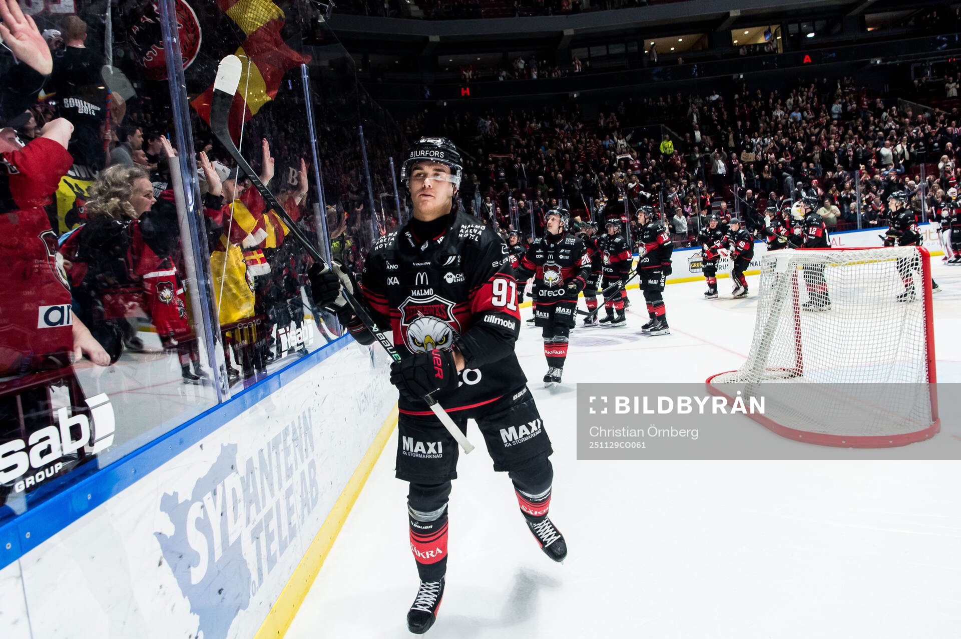 Malmö Redhawks Axel Sundberg jublar