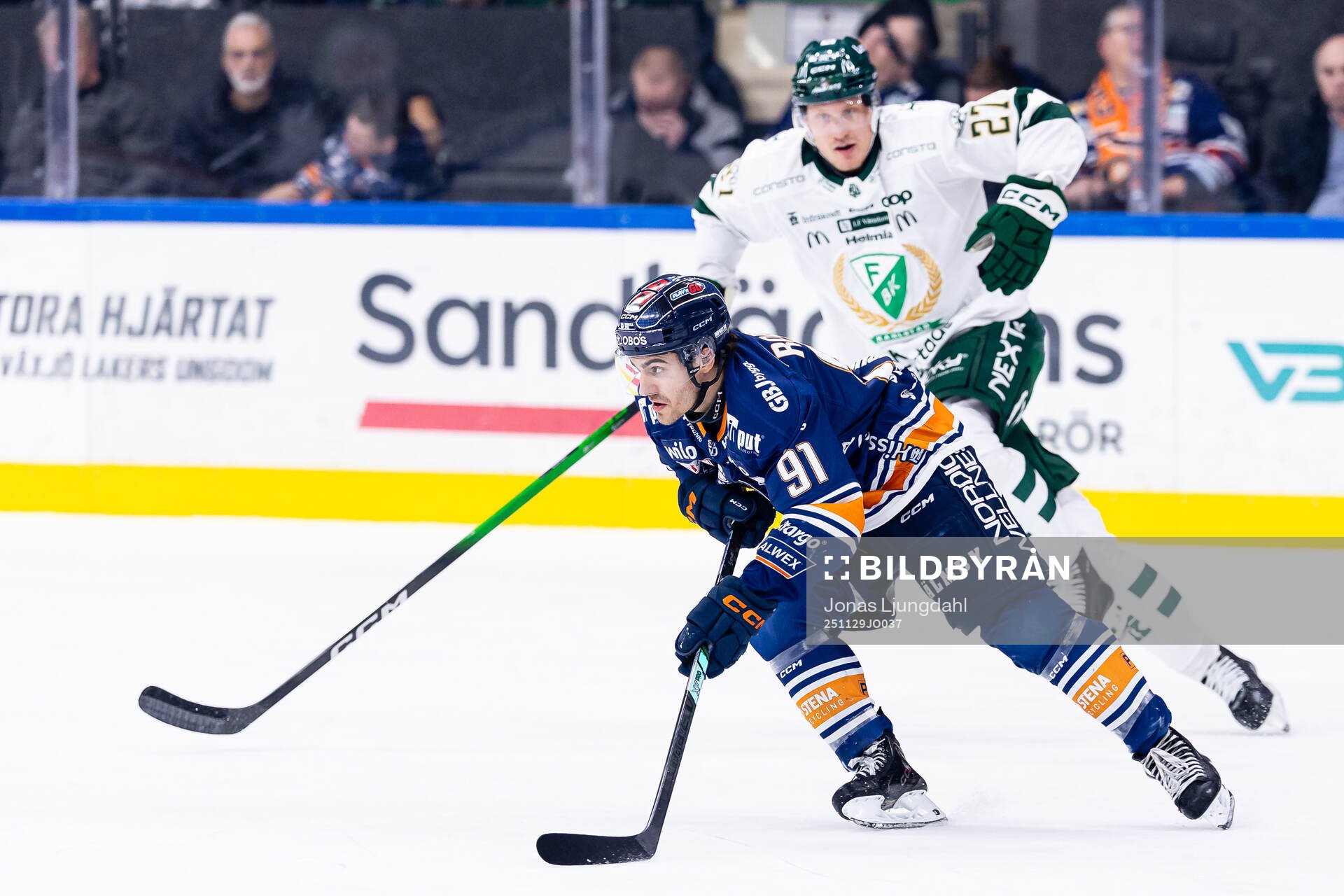 Växjös Felix Robert och Färjestads Gabriel Carlsson