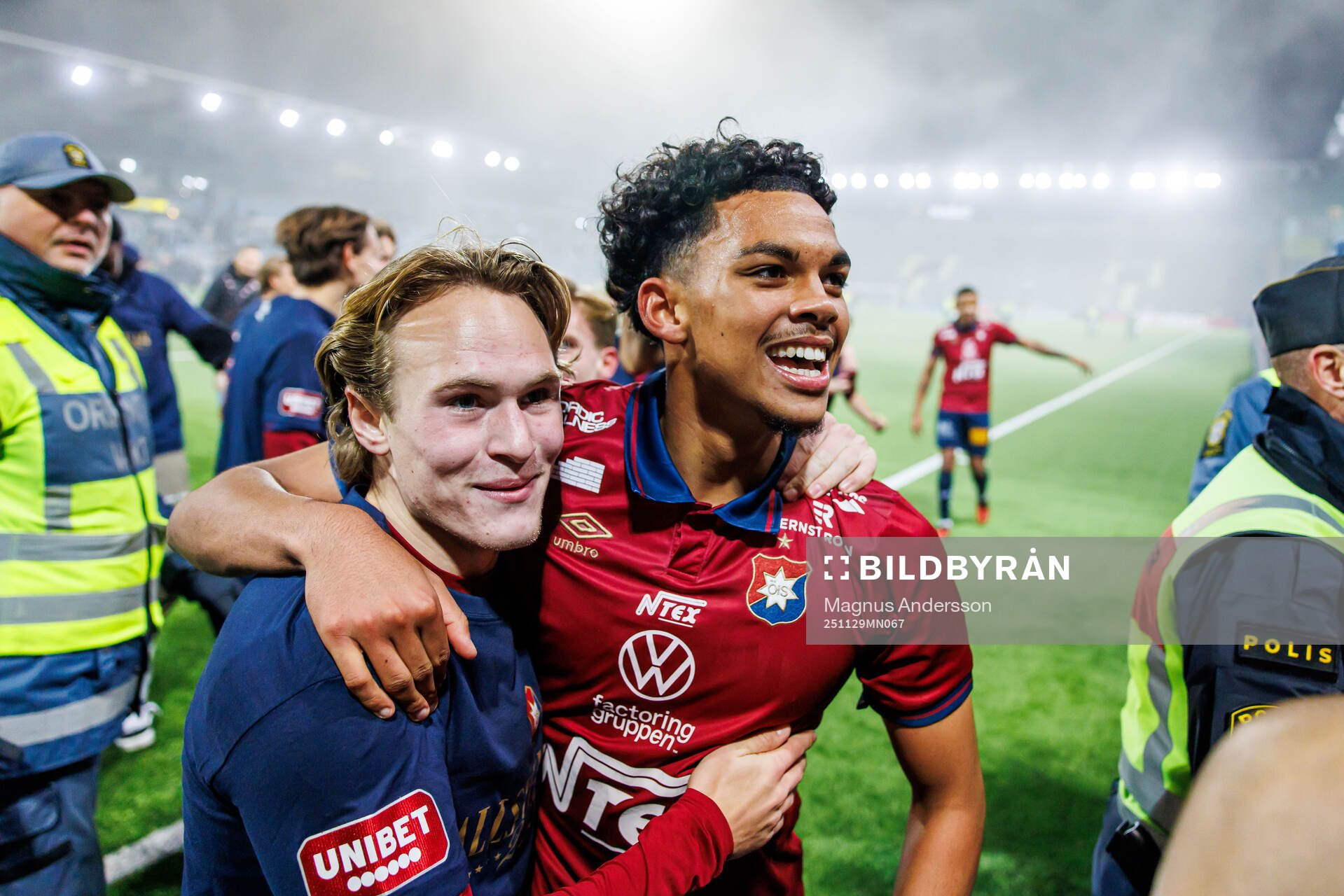 Örgrytes Christoffer Styffe och Waylon Ramon Renecke jublar