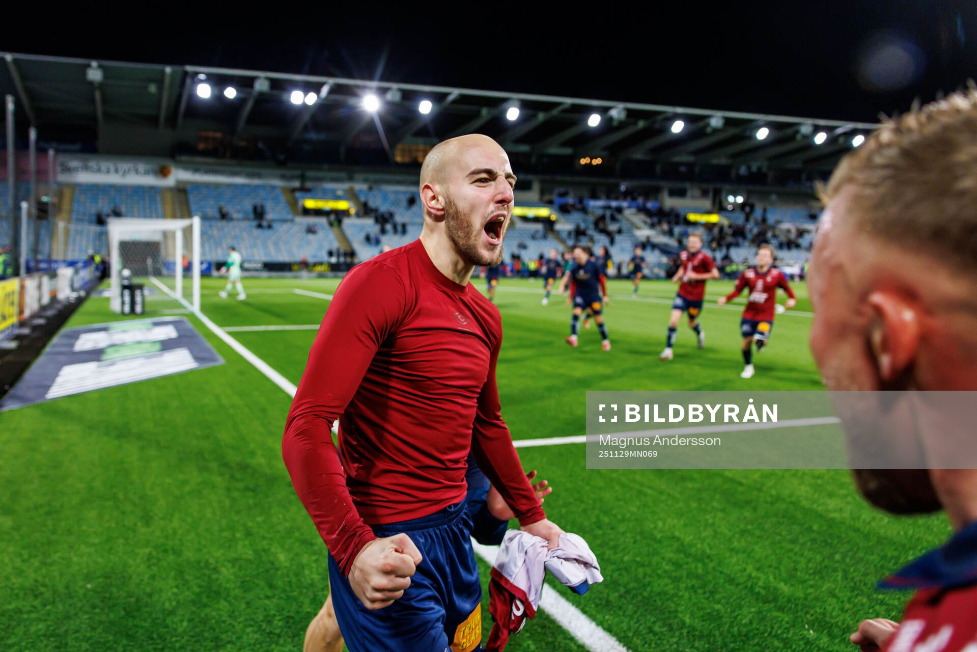 Örgrytes Amel Mujanic jublar