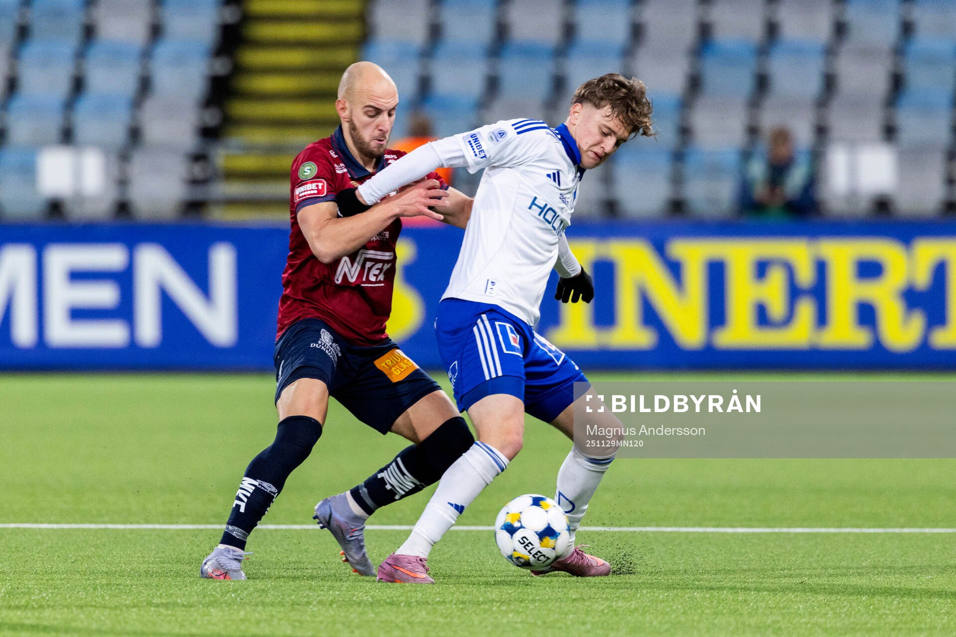Örgrytes Amel Mujanic och IFK Norrköpings Åke Andersson