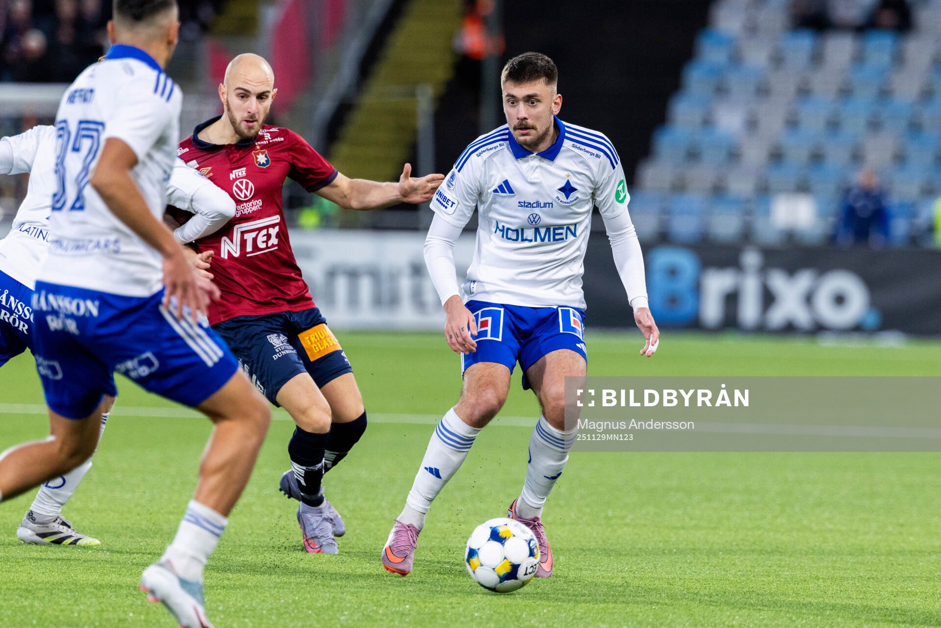 Örgrytes Amel Mujanic och IFK Norrköpings Tim Prica
