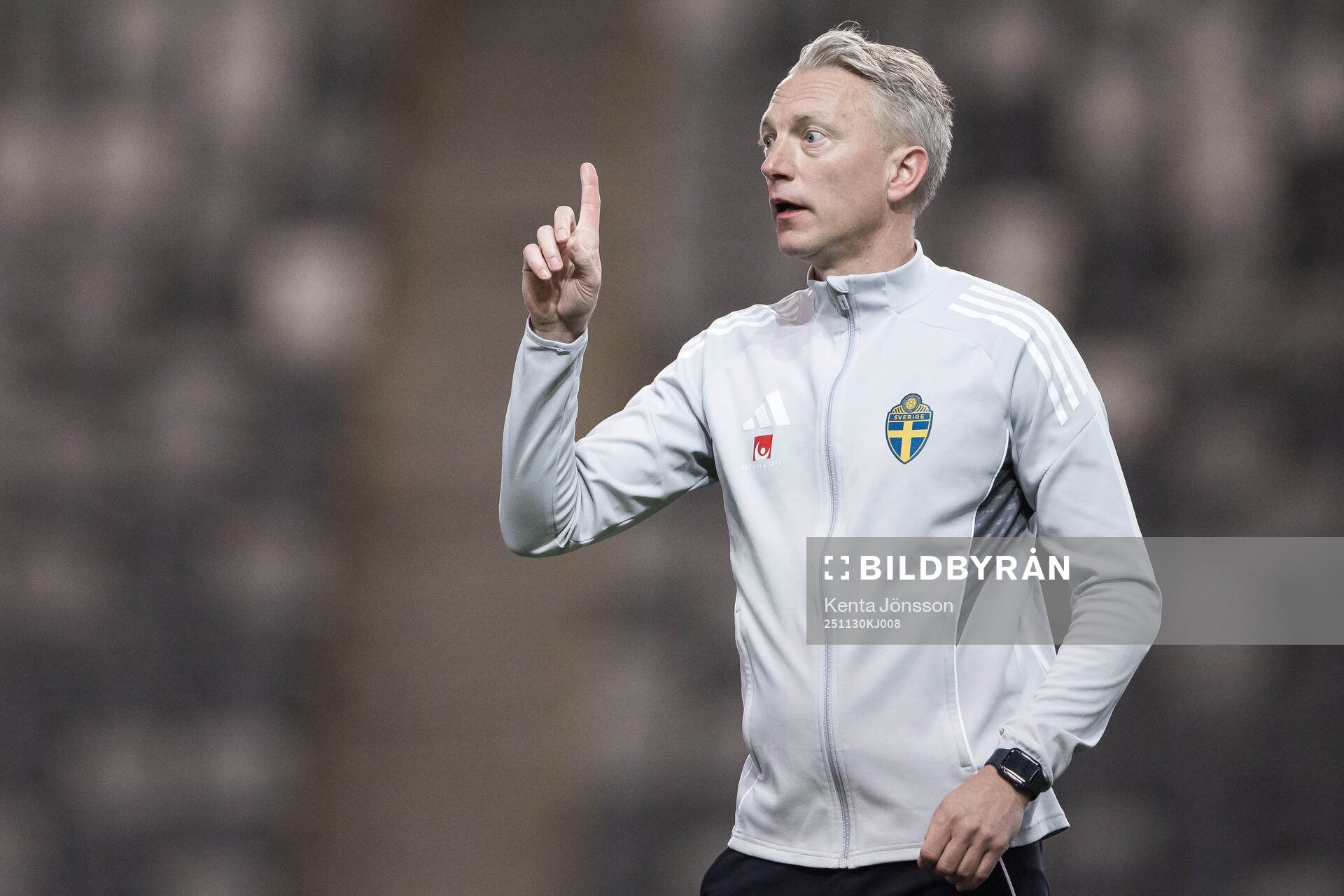 Assistant coach Niklas Egnell