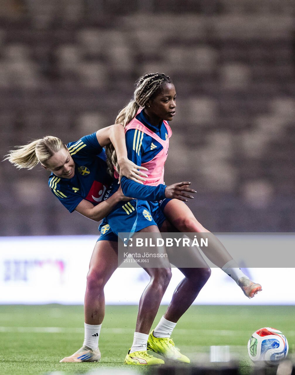 Hanna Lundkvist and Evelyn Ijeh
