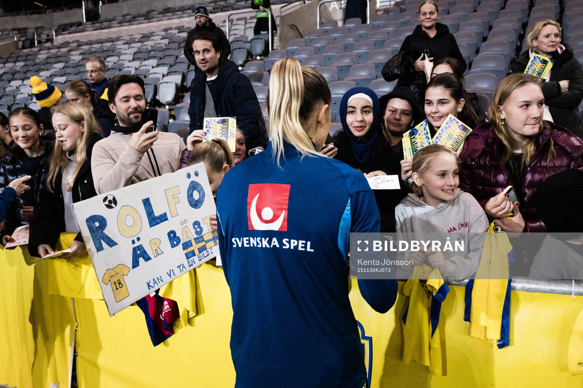 Supporters of Sweden