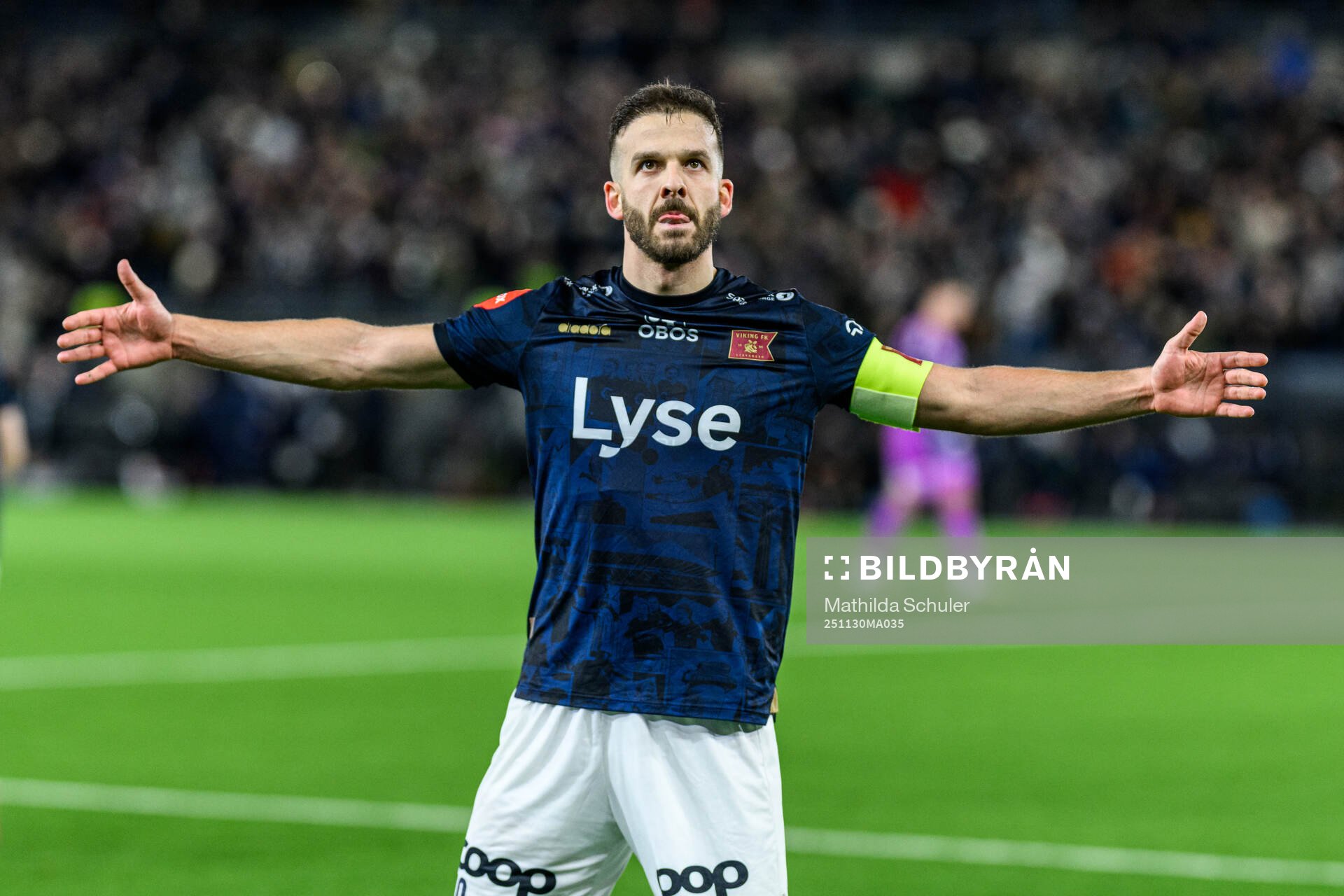 Zlatko Hovland Tripic of Viking celebrates