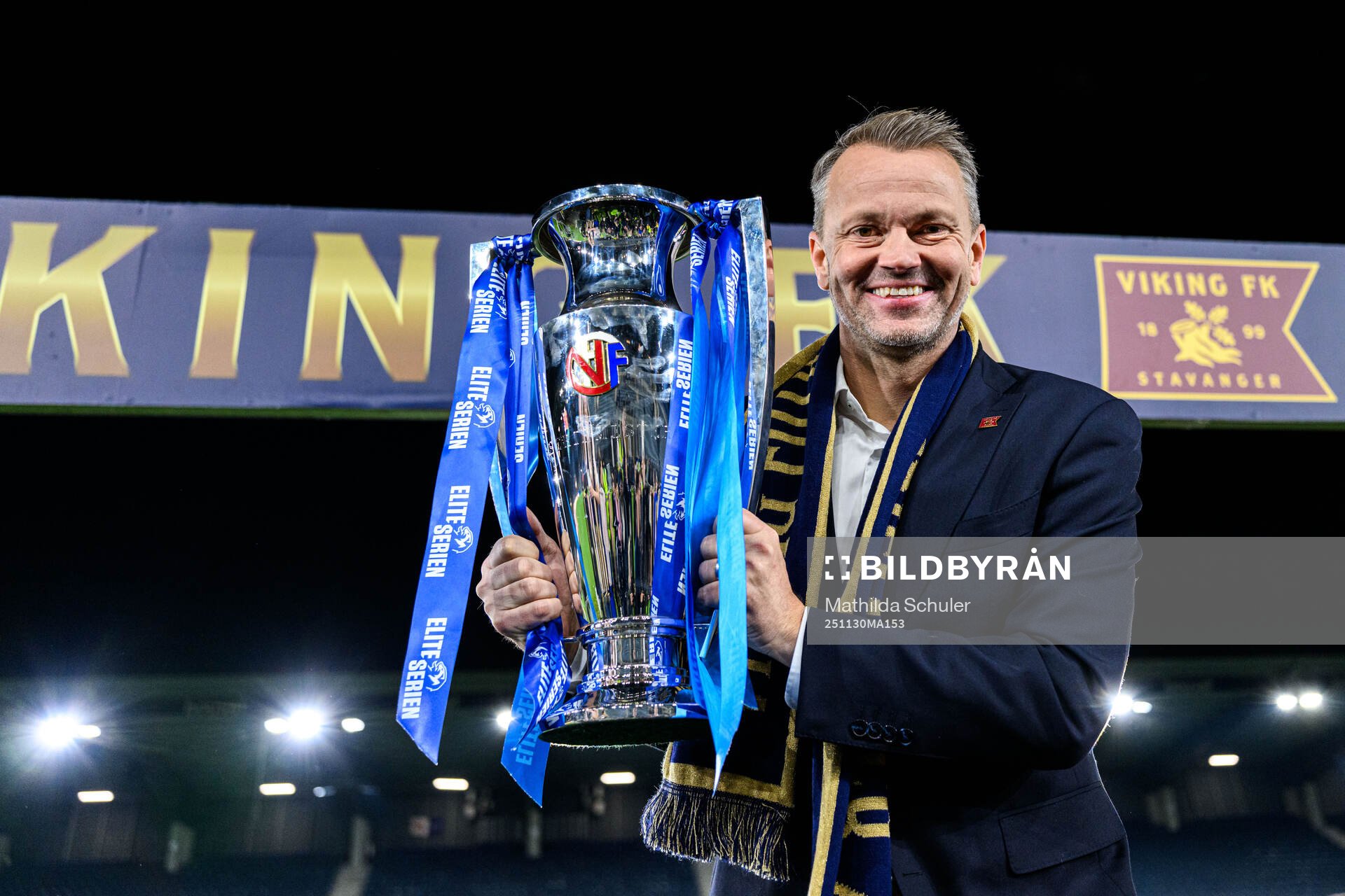 Erik Nevland, sports director of Viking celebrates