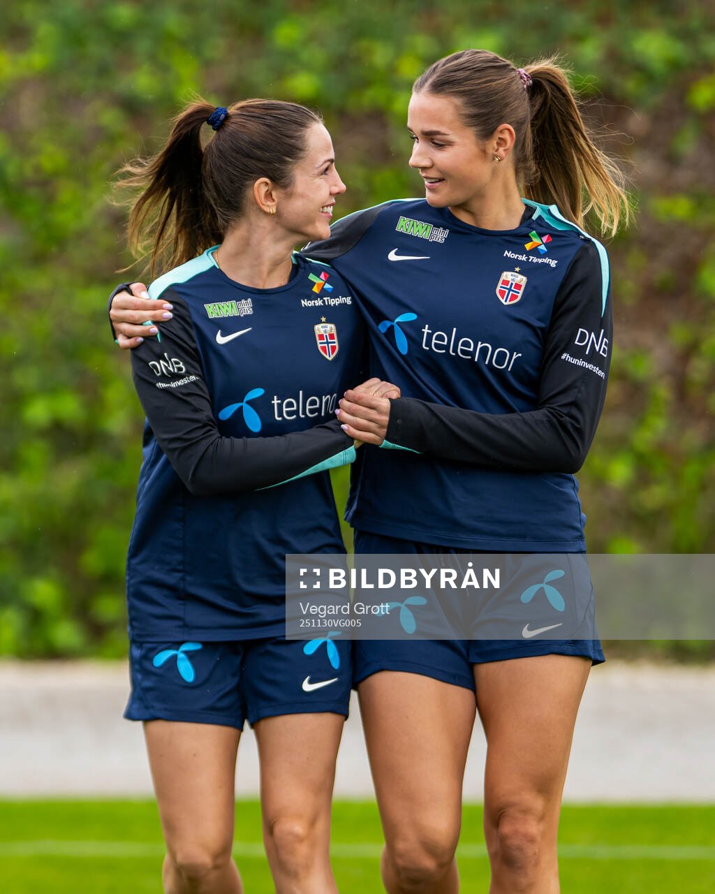 Tuva Hansen and Andrea Norheim of the Norwegian women's