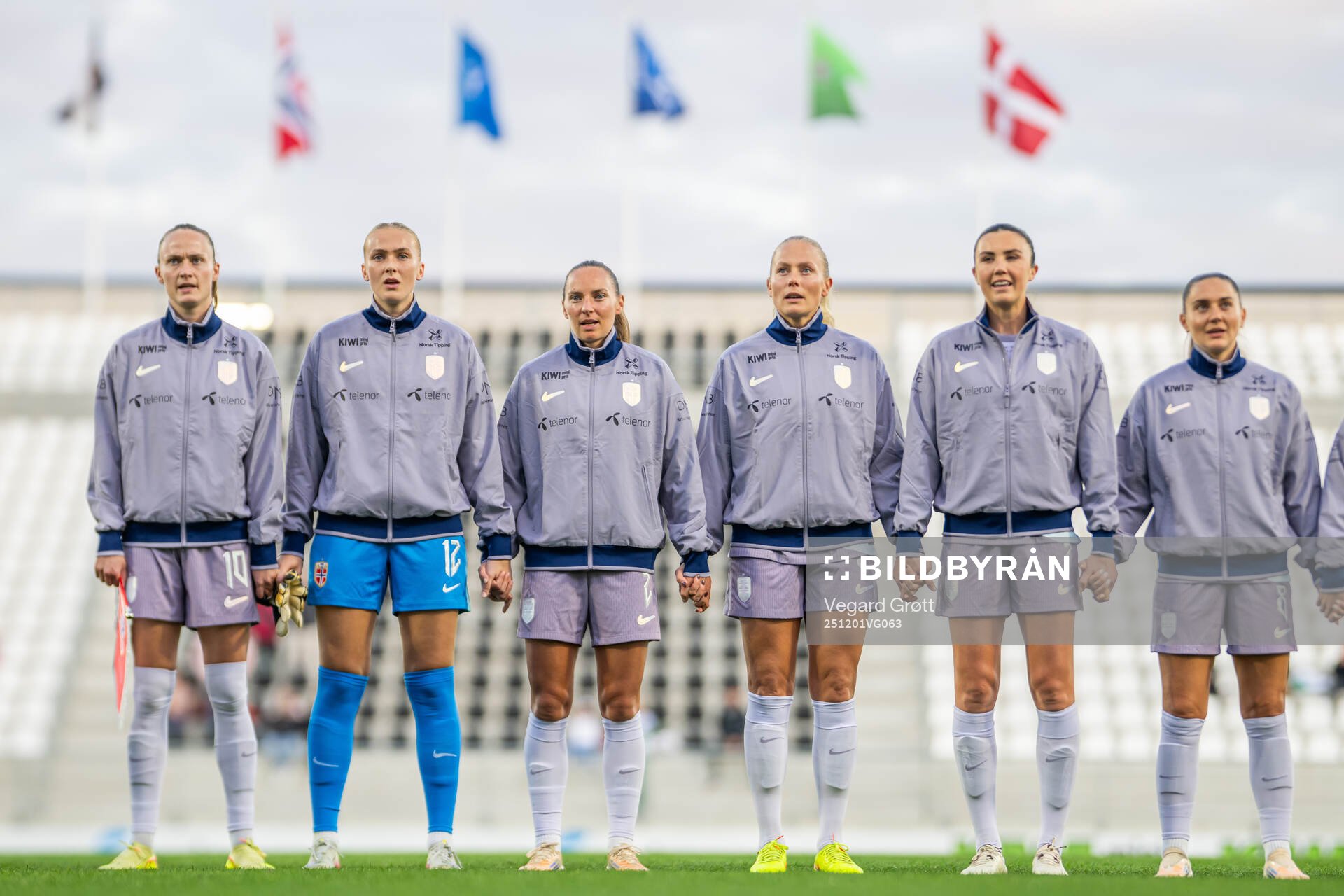 Caroline Graham Hansen, goalkeeper Selma Panengstuen, Marit