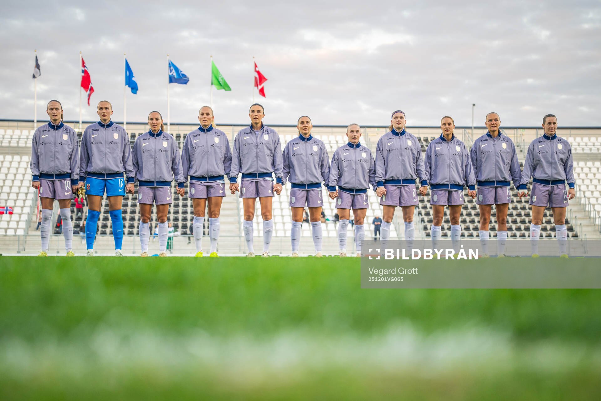 Players of Norway line up