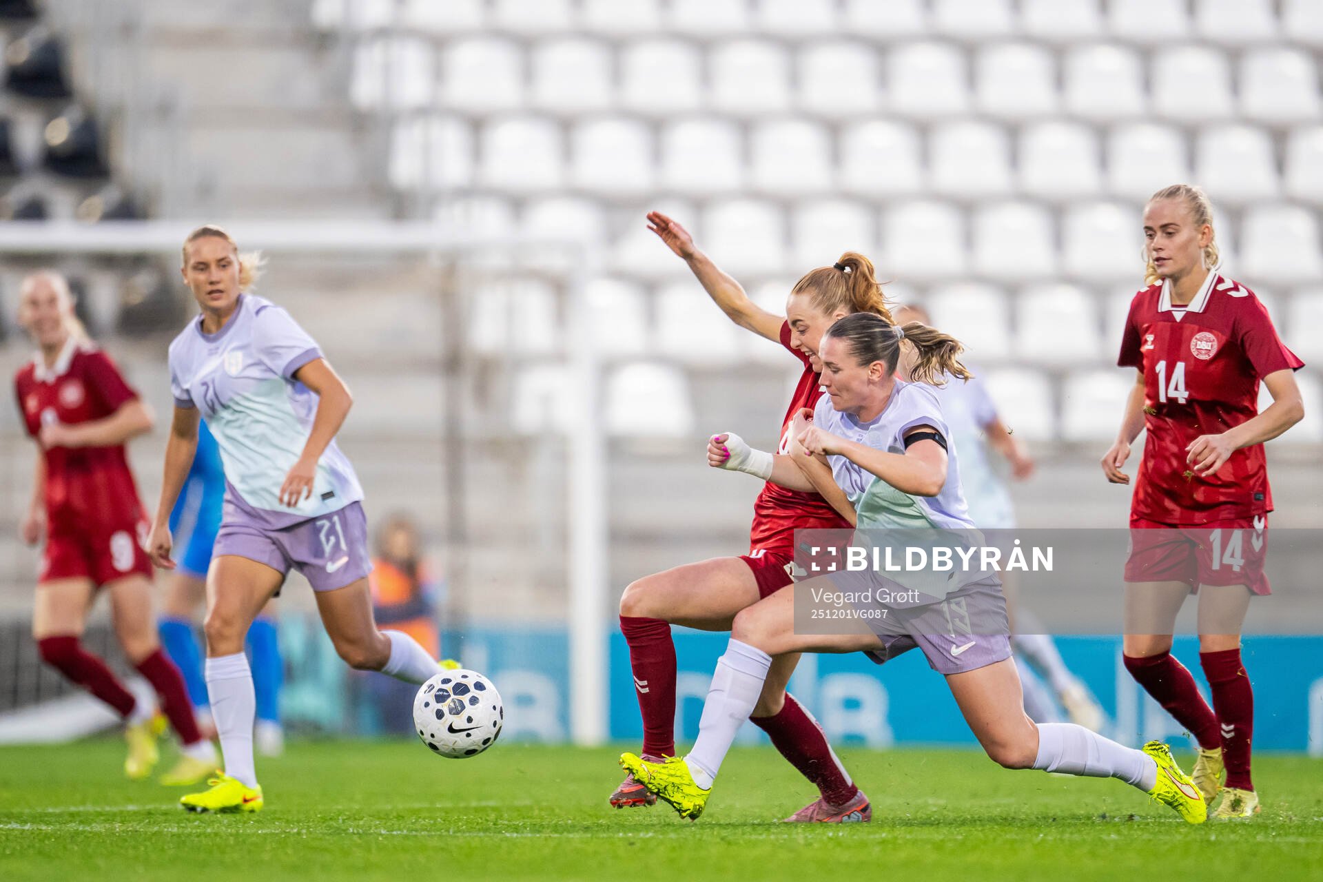 Karen Holmgaard of Denmark and Elisabeth Terland of Norway