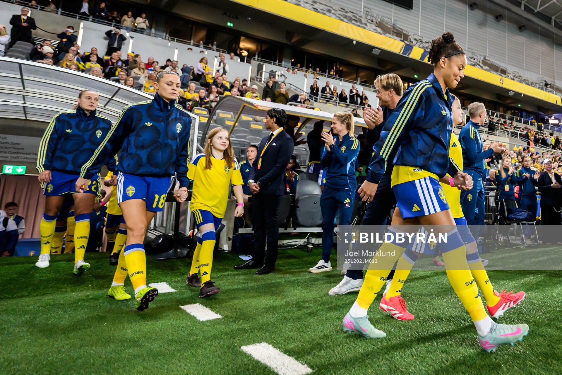Fridolina Rolfö and Felicia Schröder of Sweden