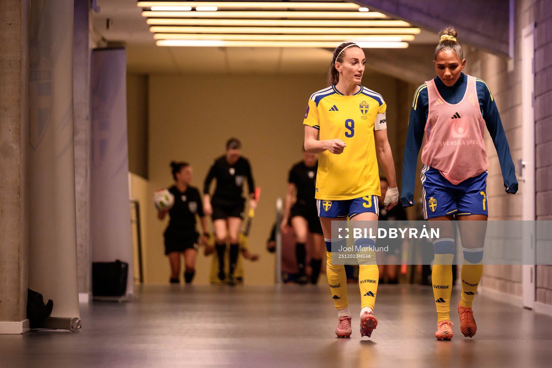 Kosovare Asllani and Madelen Janogy of Sweden