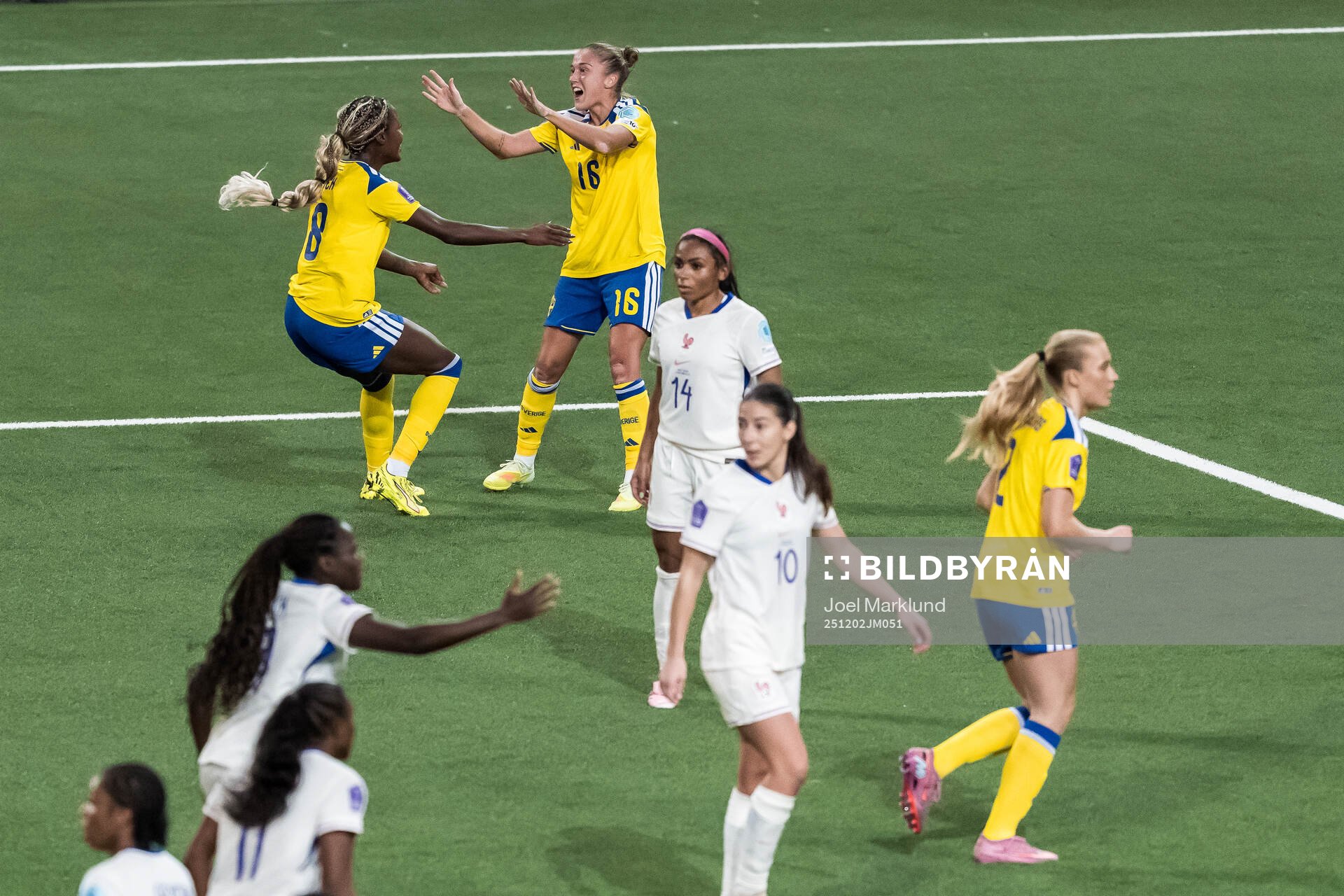 Evelyn Ijeh and Filippa Angeldahl of Sweden celebrate