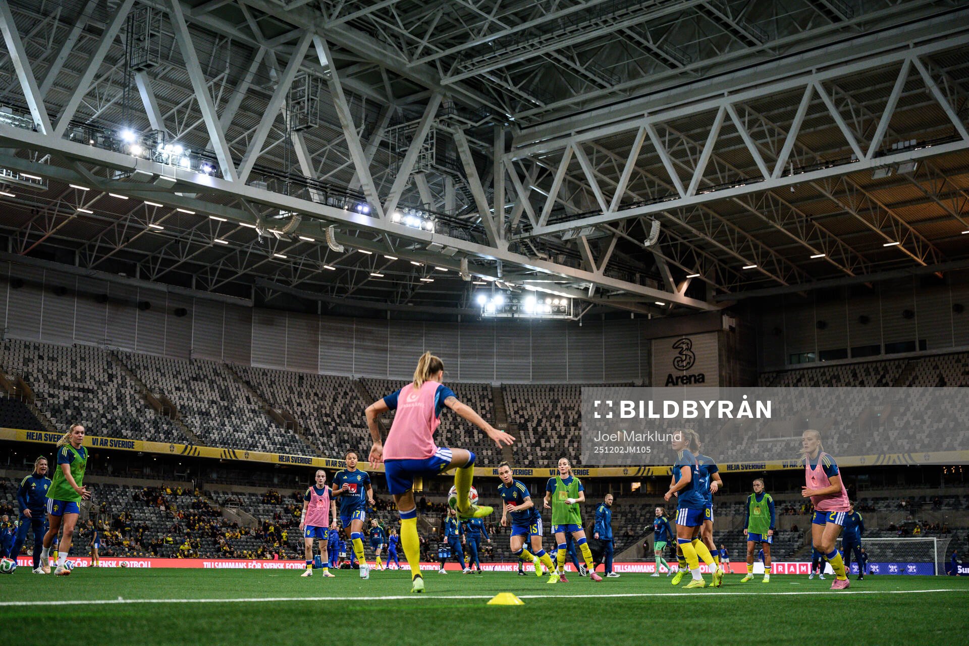 Players of Sweden warming up