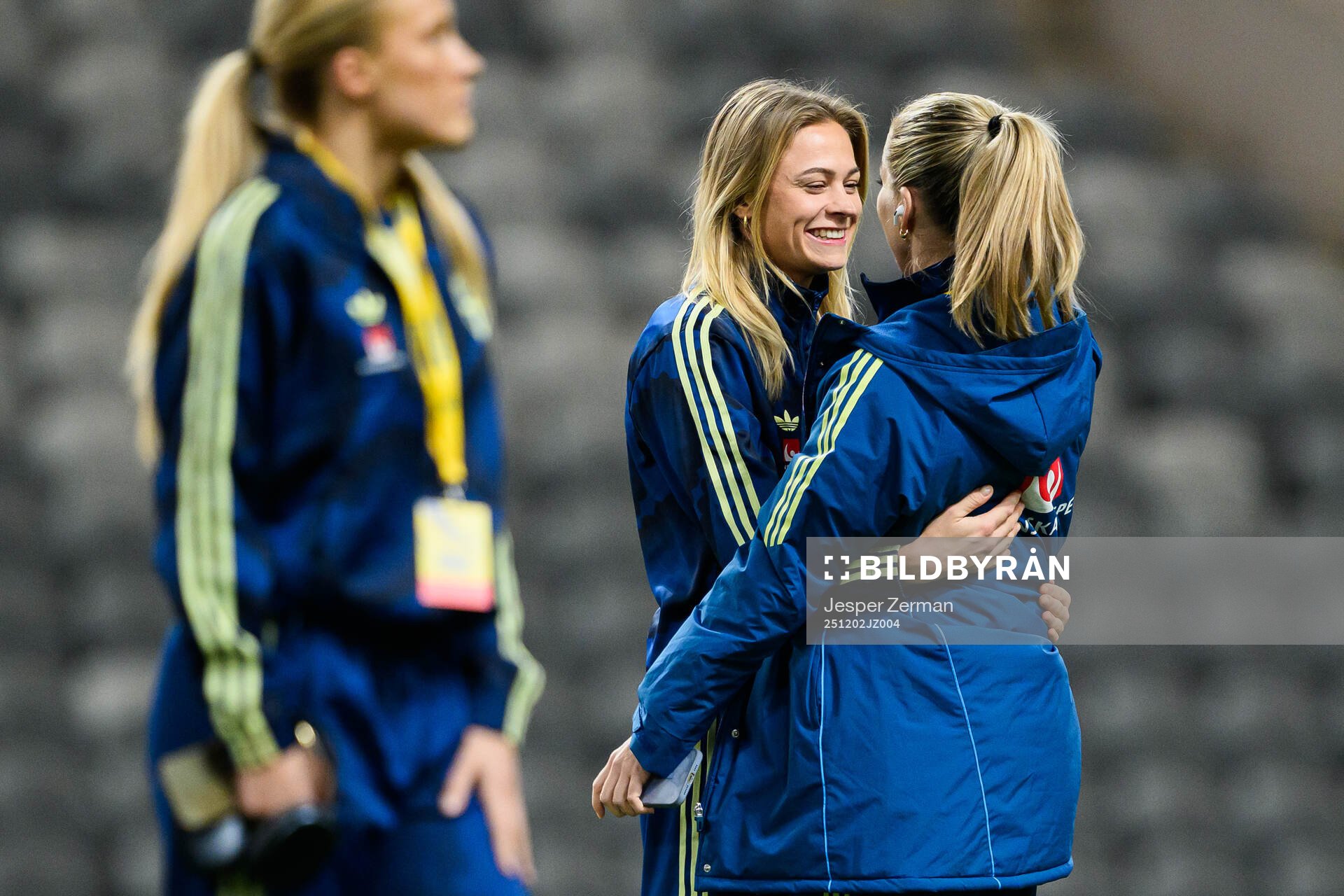 Fridolina Rolfö and Linda Sembrant of Sweden