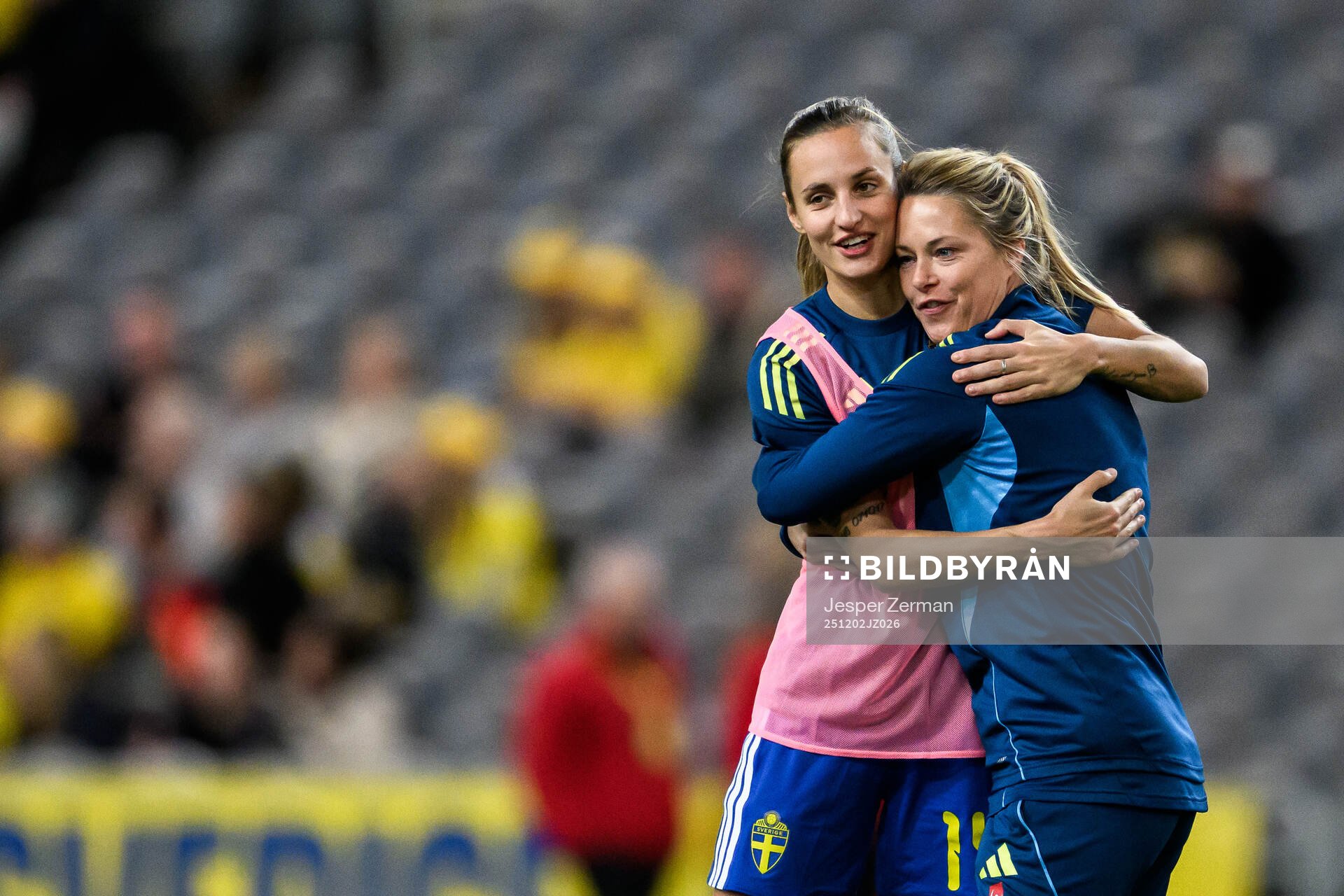 Nathalie Björn and Assistant coach Johanna Almgren of